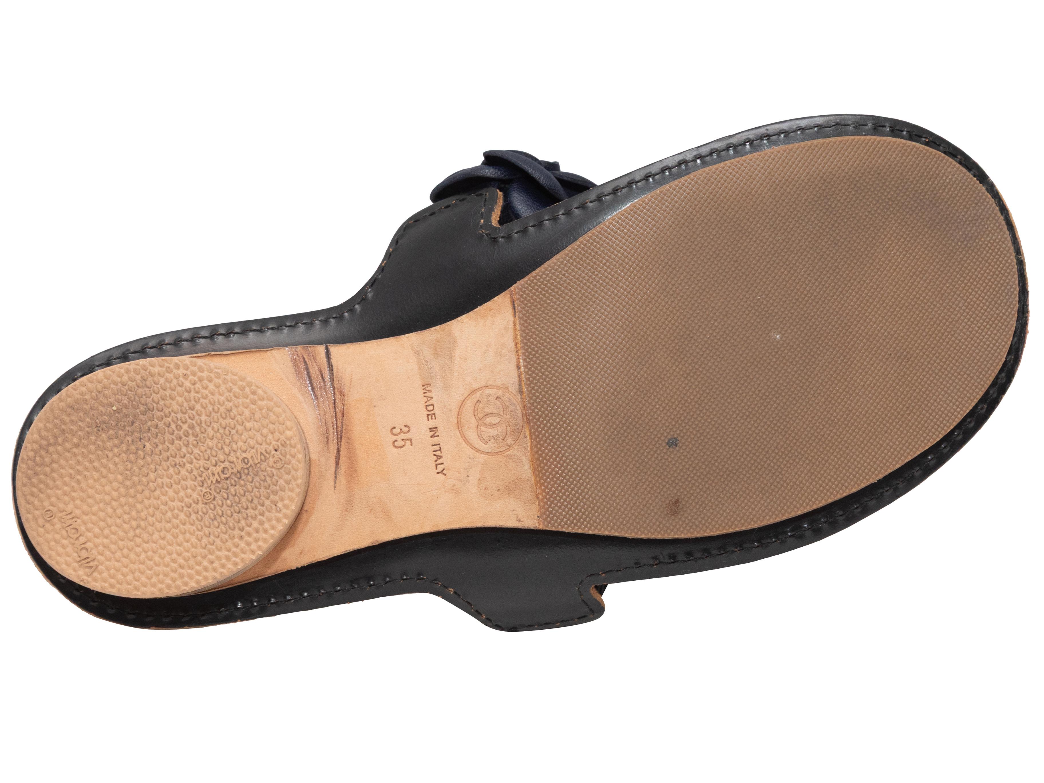 De las mujeres Sandalias de tacón Chanel Camelia azul marino talla 35 en venta