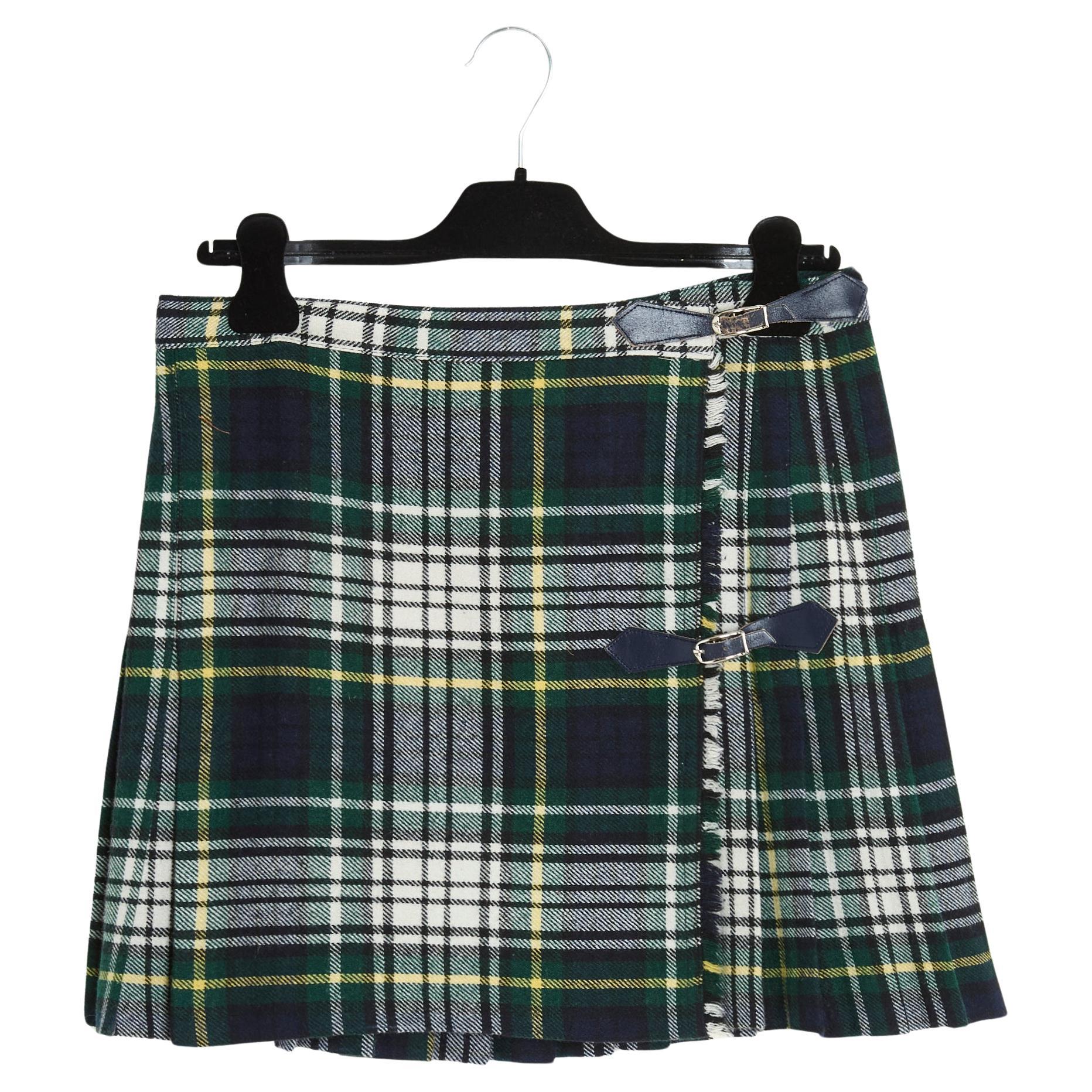 Navy Classic Check Wool wrap around mini skirt EU40 UK12 US10 For Sale