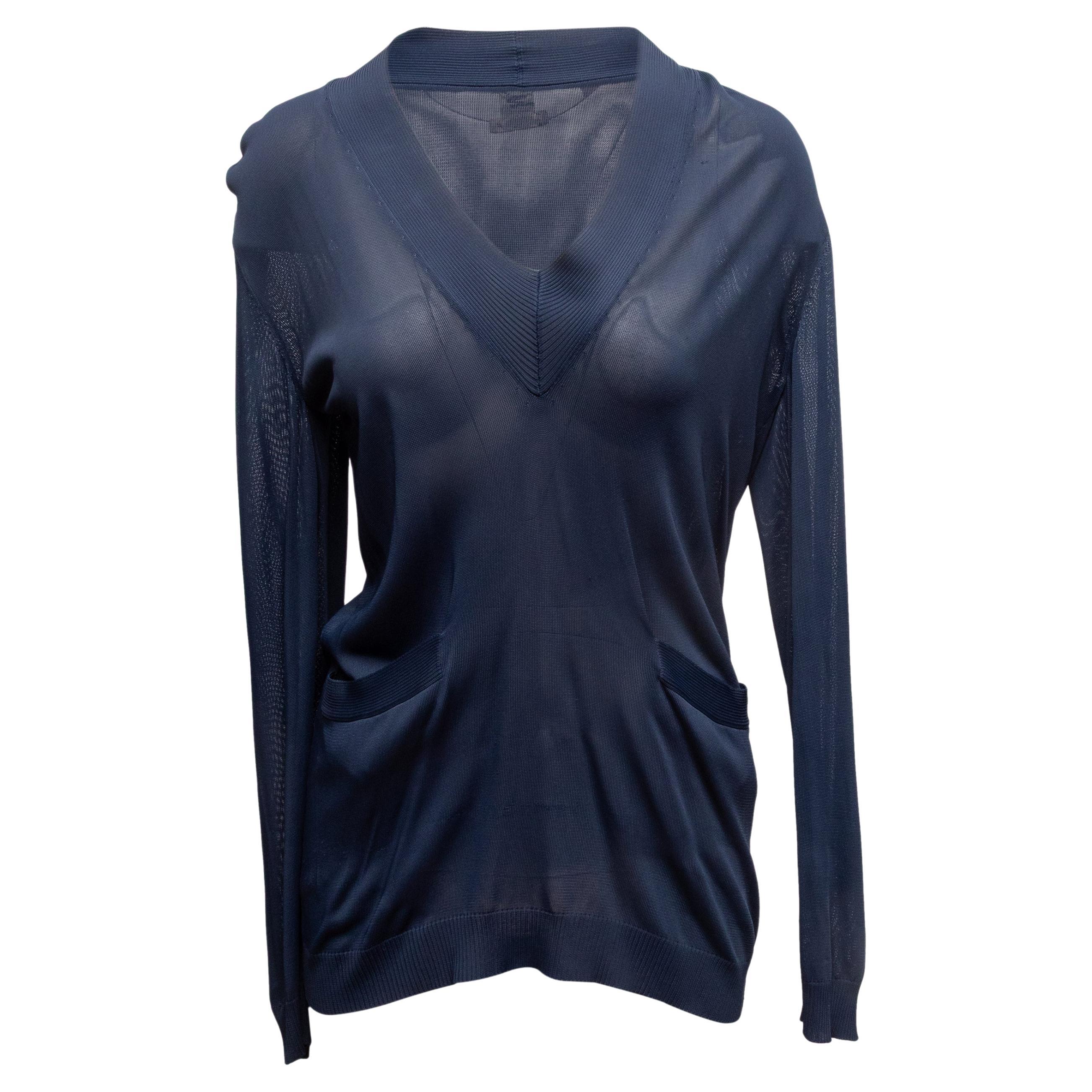 Marineblaues Hermes Langarm-Top mit transparentem V-Ausschnitt im Angebot