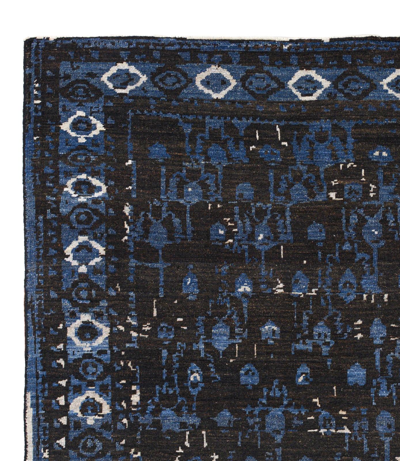 Marineblaue indische Wolle Hand geknüpft Teppich 8 ft 0 in x 9 ft 9 in (Persisch) im Angebot