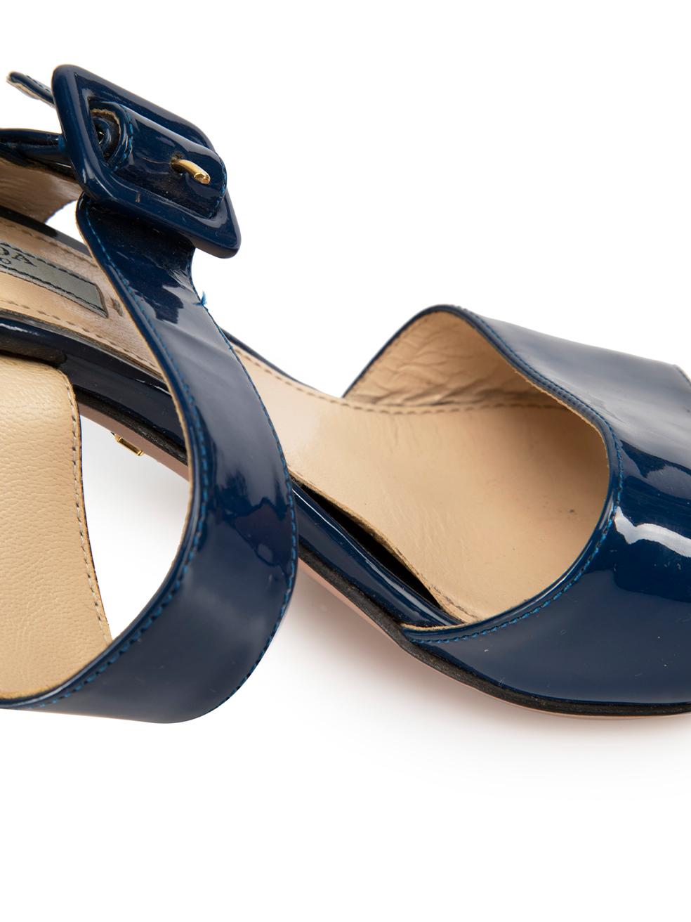 Navy Patent Leather Block Heel Square Toe Sandals Size IT 38 2