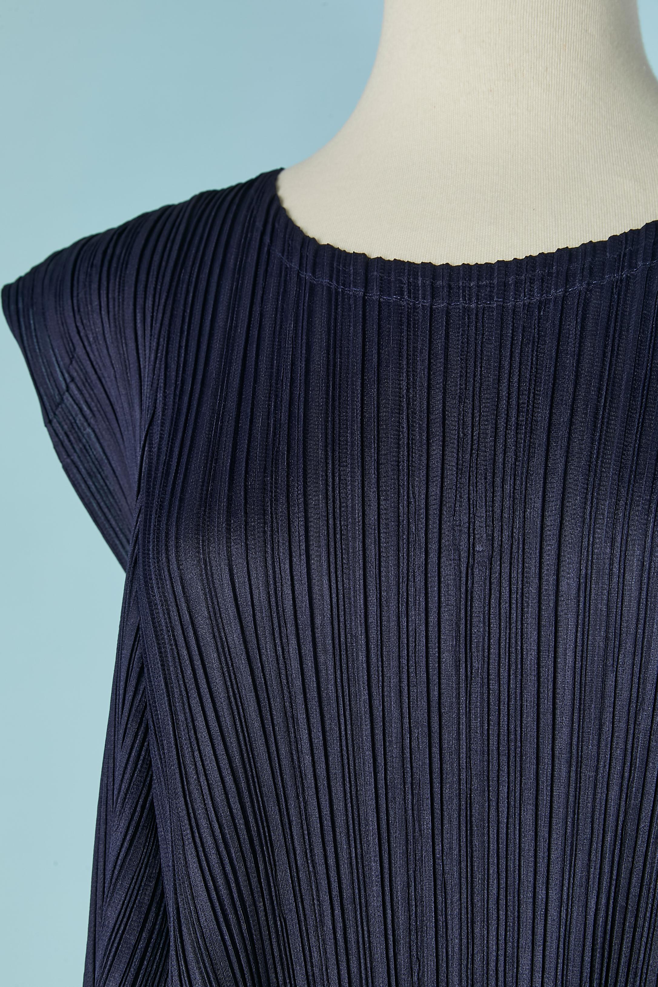 Nero Navy pleated top and skirt ensemble PLEATS PLEASE ISSEY MIYAKE in vendita
