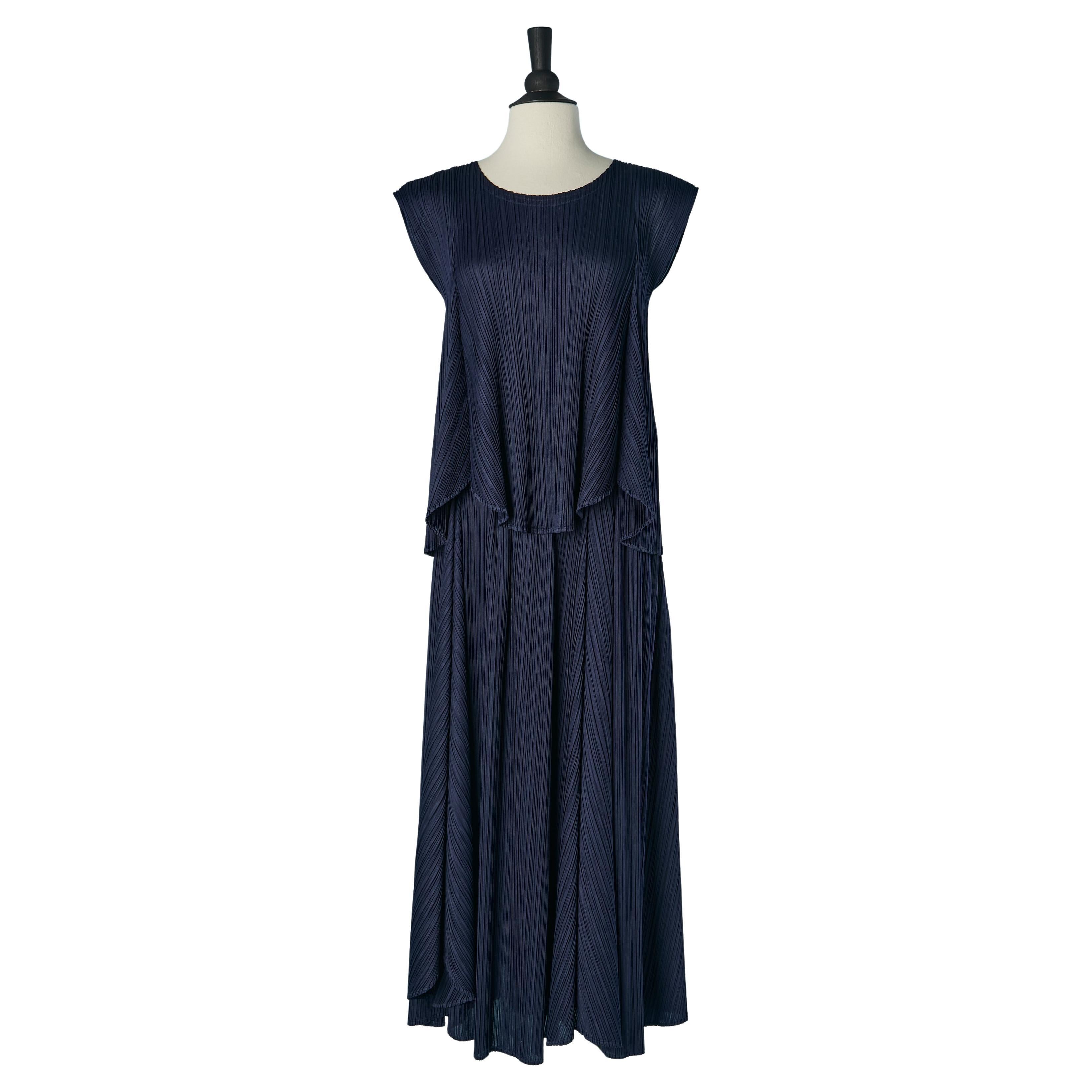 Navy pleated top and skirt ensemble PLEATS PLEASE ISSEY MIYAKE in vendita