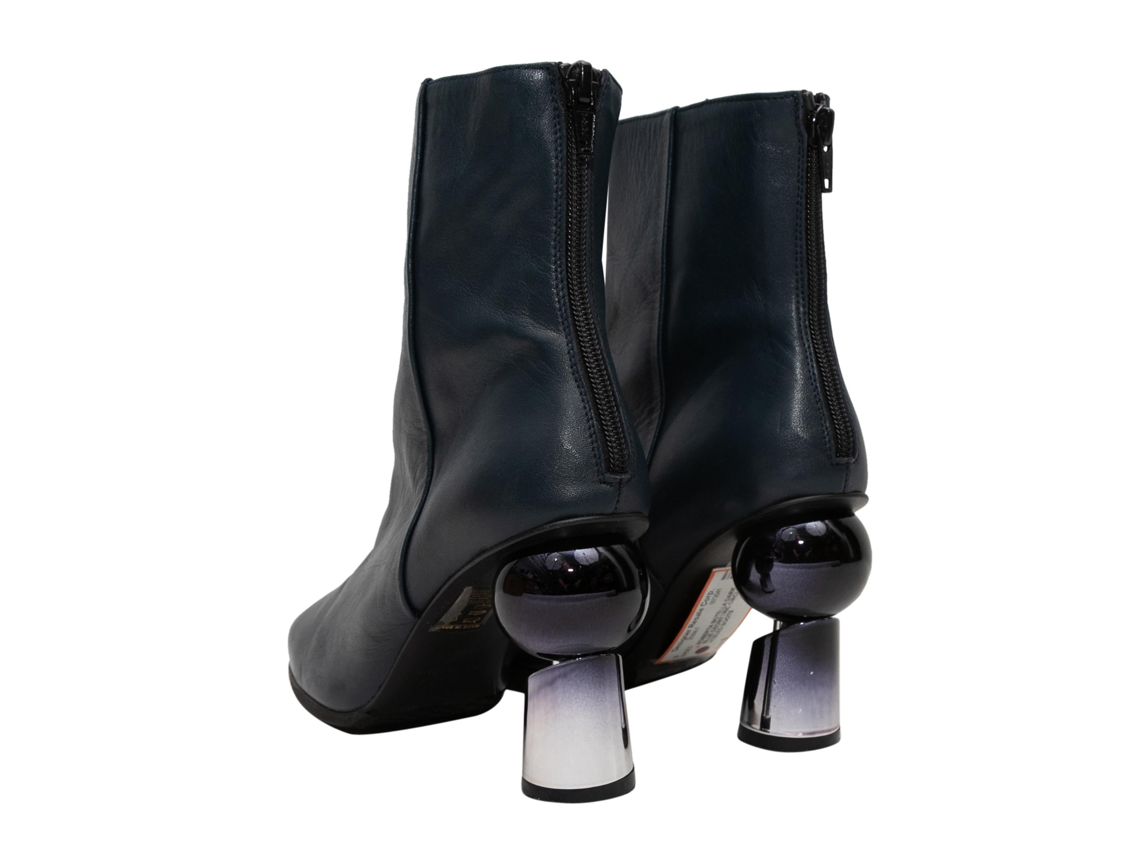 Roberto Botella Bottines à talons sculptés bleu marine, taille 38 Bon état à New York, NY