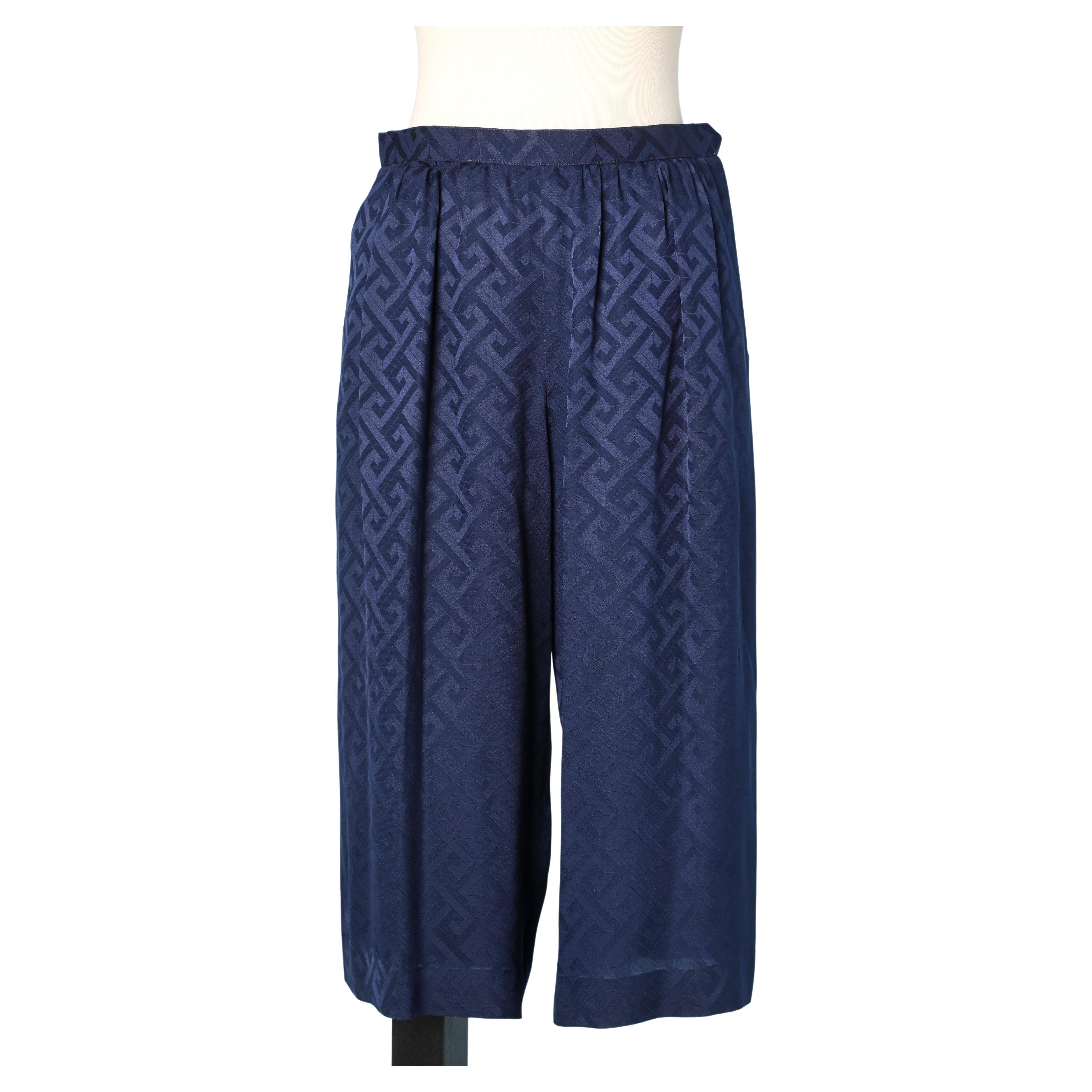 Bermudas de seda jacquard azul marino Chanel Boutique en venta