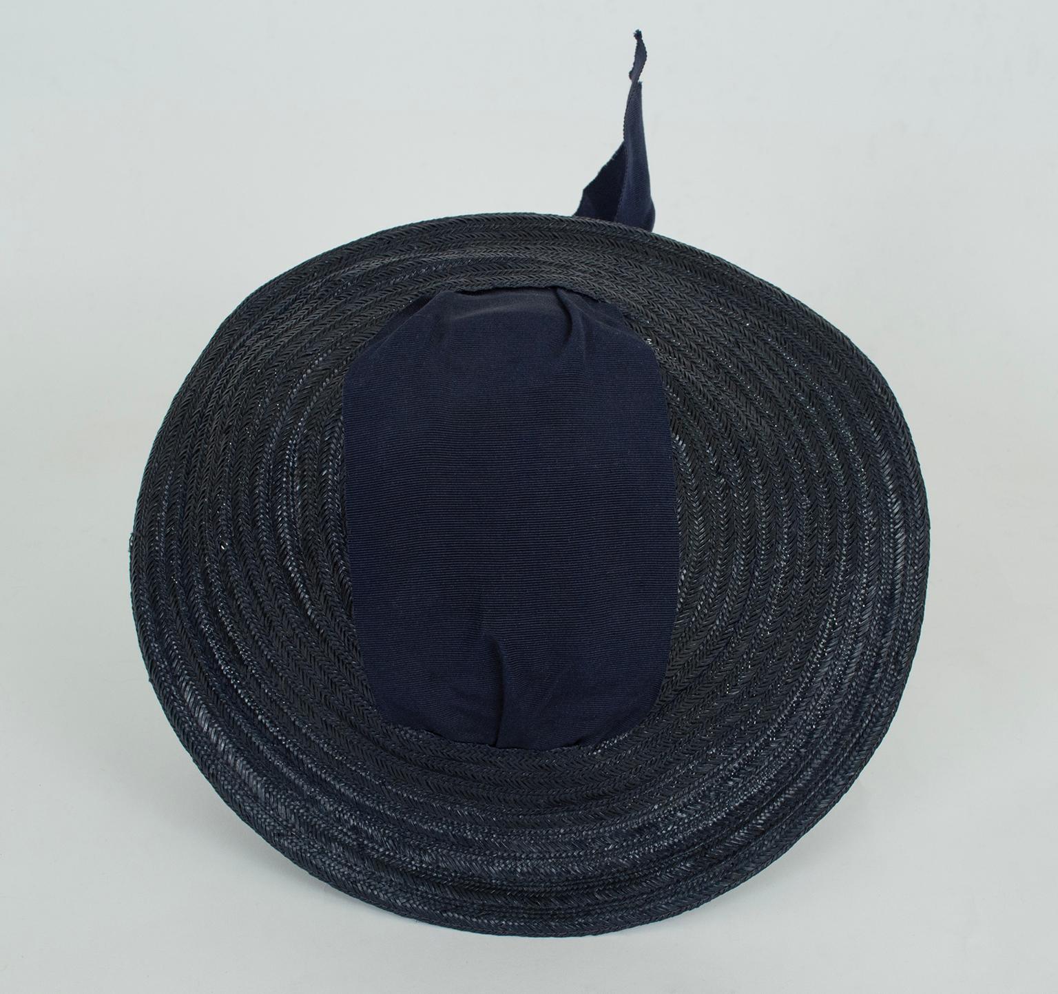 Navy Straw Petite Saucer Hat with Integrated Ribbon Bonnet – O/S, 1930s For Sale 6