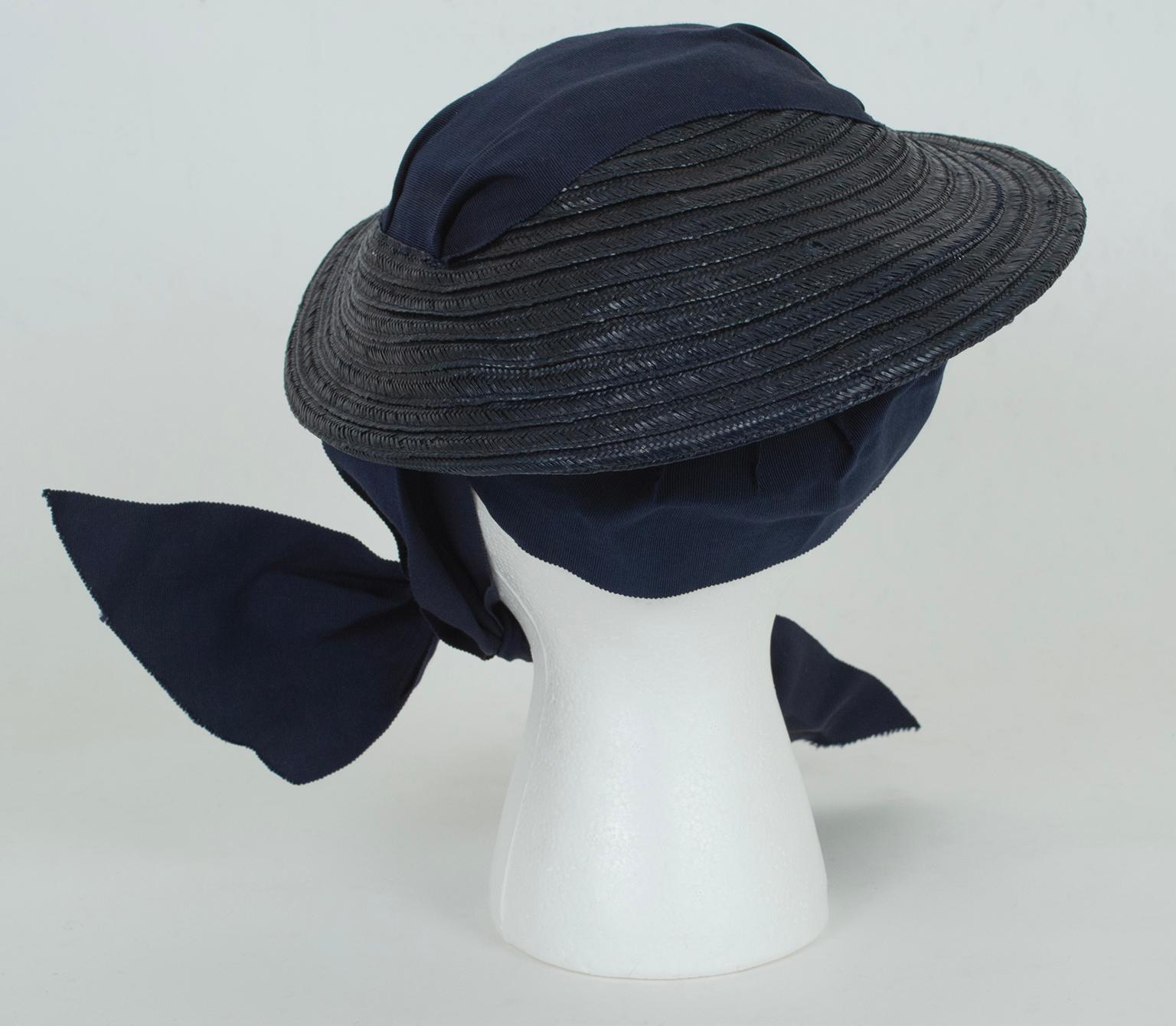 Navy Straw Petite Saucer Hat with Integrated Ribbon Bonnet ��– O/S, 1930s In Excellent Condition For Sale In Tucson, AZ