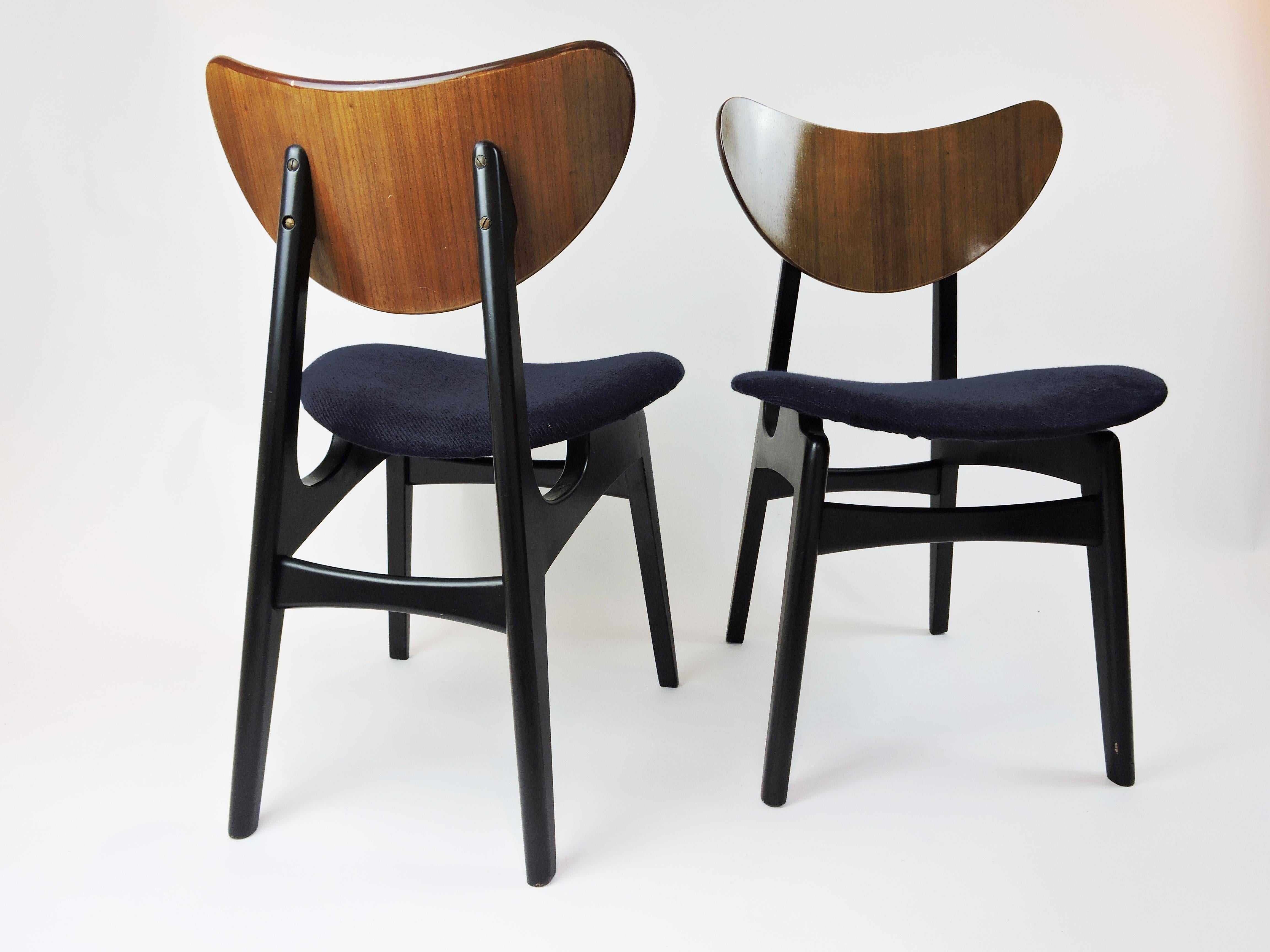 A set of 6 G-Plan tola and black 'Librenza' butterfly chairs with ebonised legs.