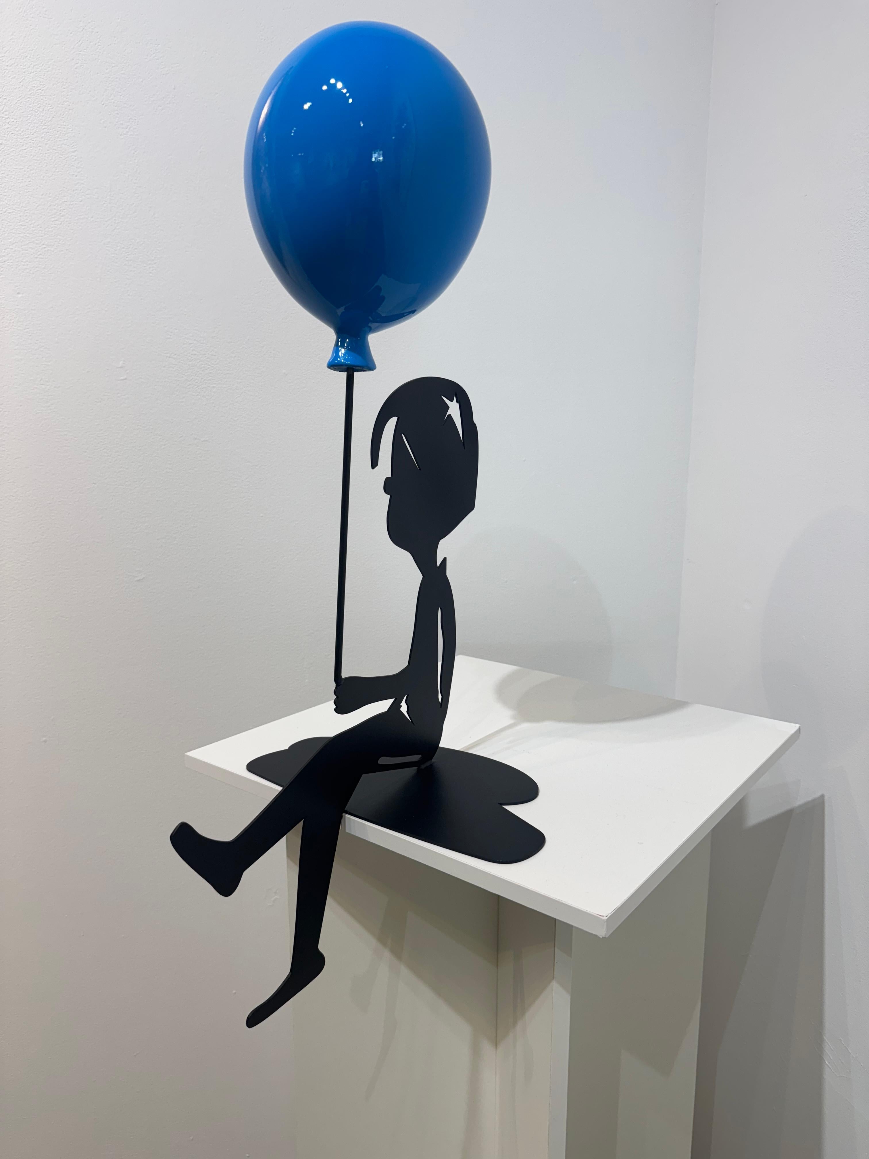 Immer noch blau geträumt (Grau), Abstract Sculpture, von Nayla Kai Saroufim