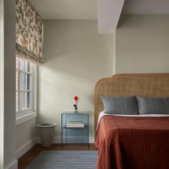 Mini Hope (11/55) - Figurative Table or Desk Sculpture with Glossy Red Balloon