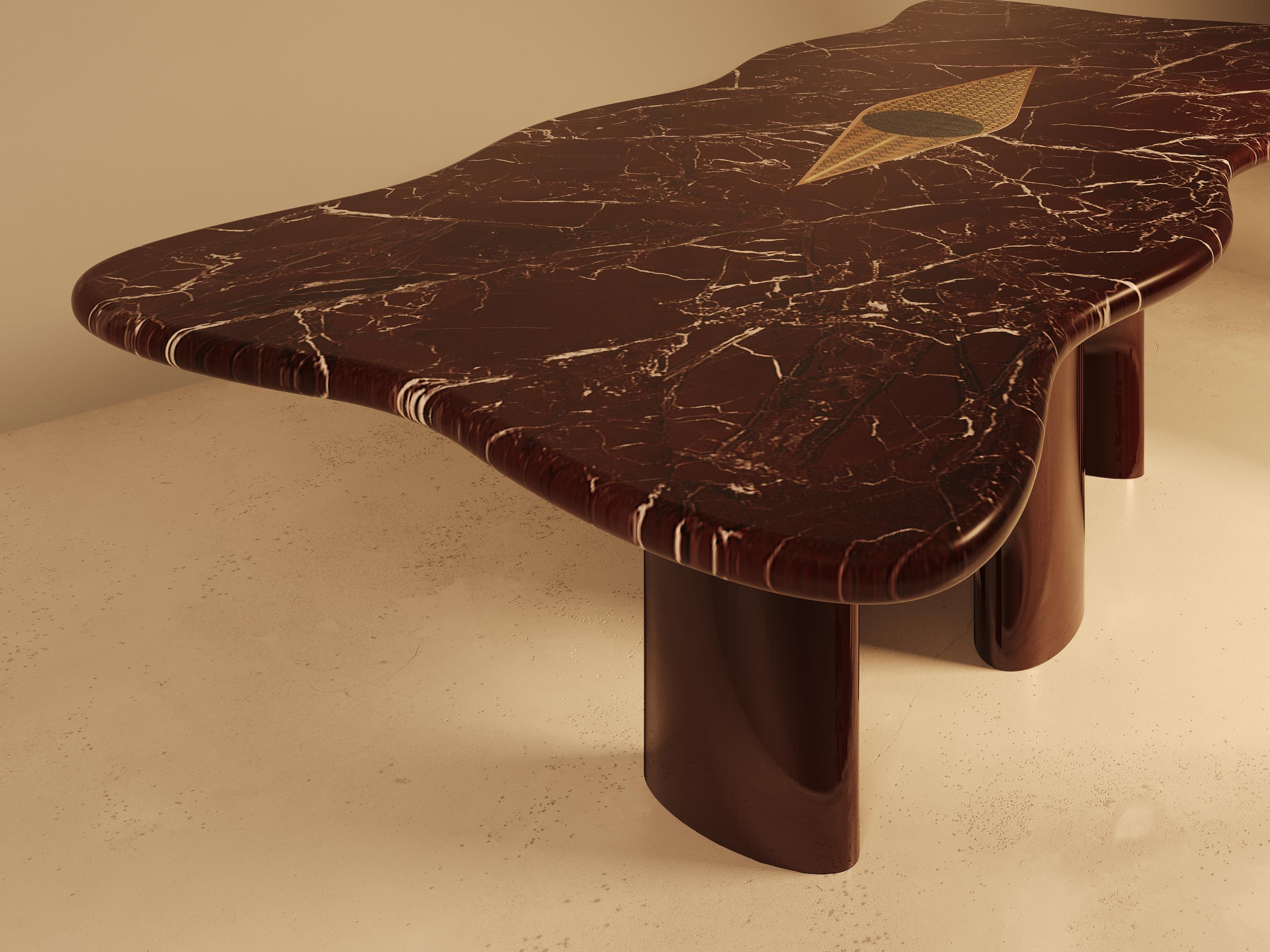 Mesa de comedor Nazar con incrustaciones de Jatam y base de nogal by VandaVee en venta 2