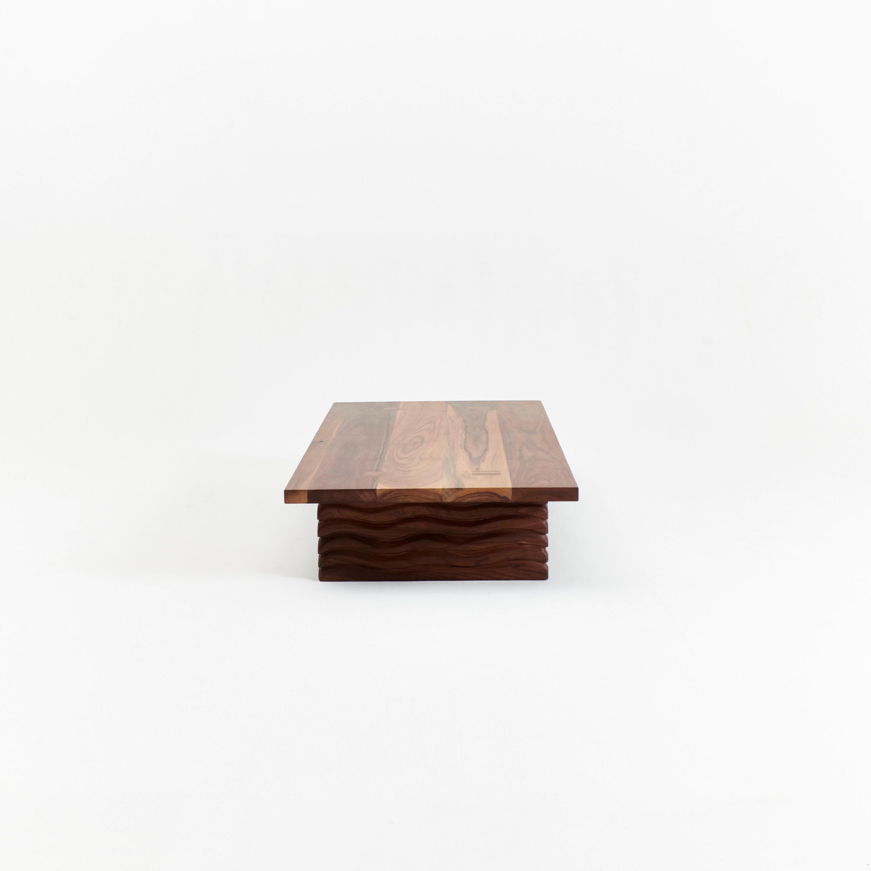 Nazaré Coffee Table In New Condition For Sale In Macieira de Sarnes, PT