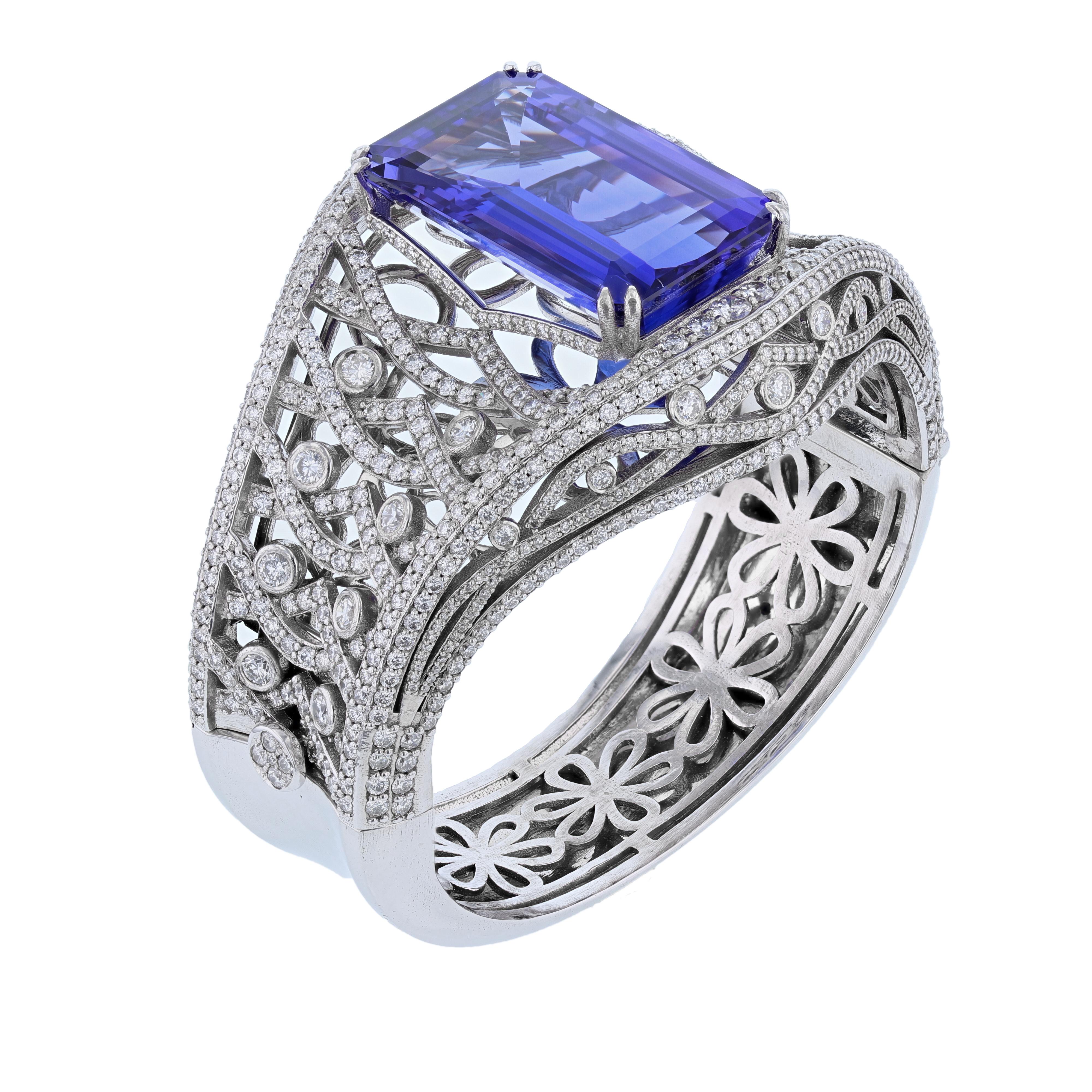 Contemporary Nazarelle 14 Karat White Gold 55.57 Carat GIA Tanzanite and Diamond Bangle For Sale