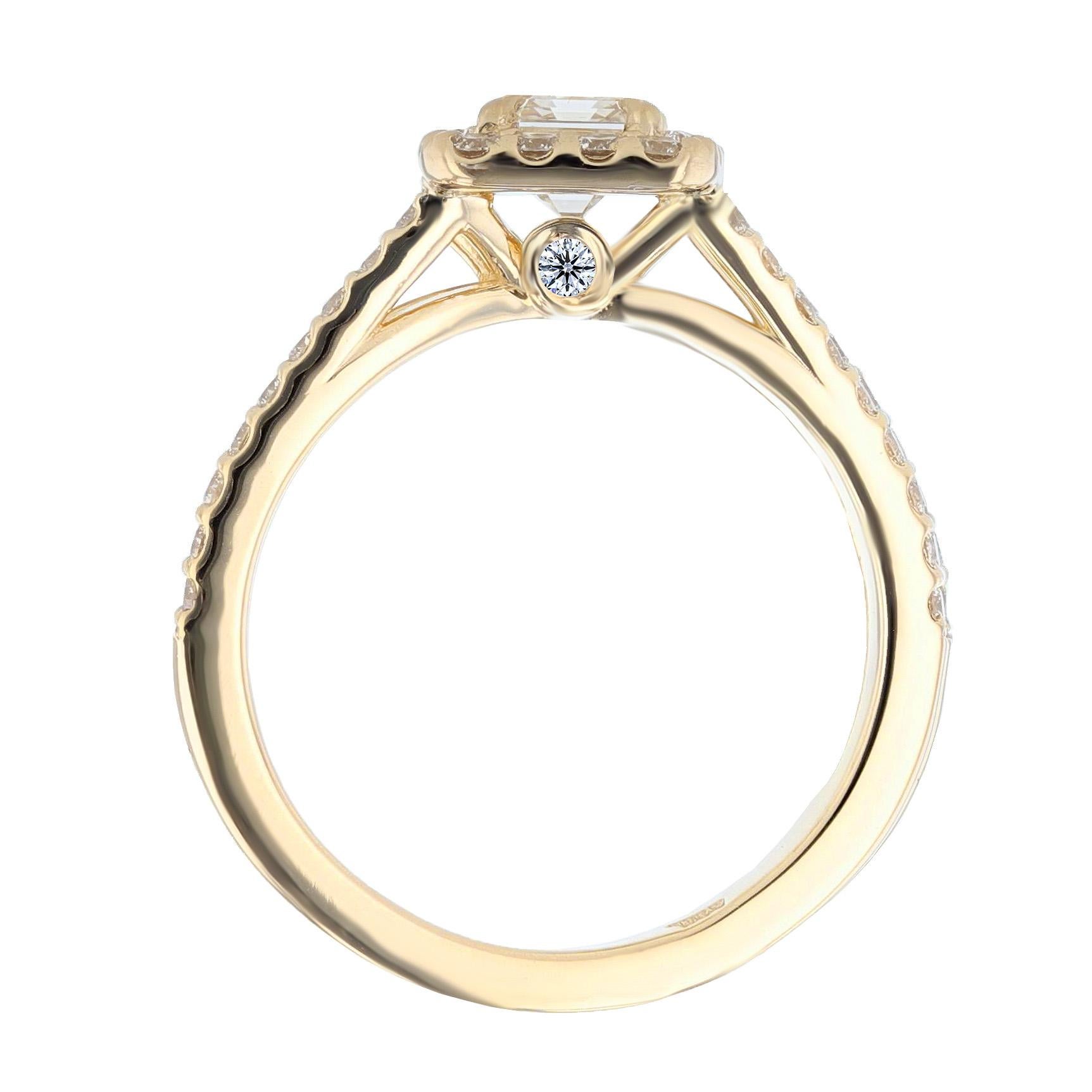 Modern Nazarelle 14 Karat Yellow Gold Emerald Cut Diamond Engagement Ring For Sale