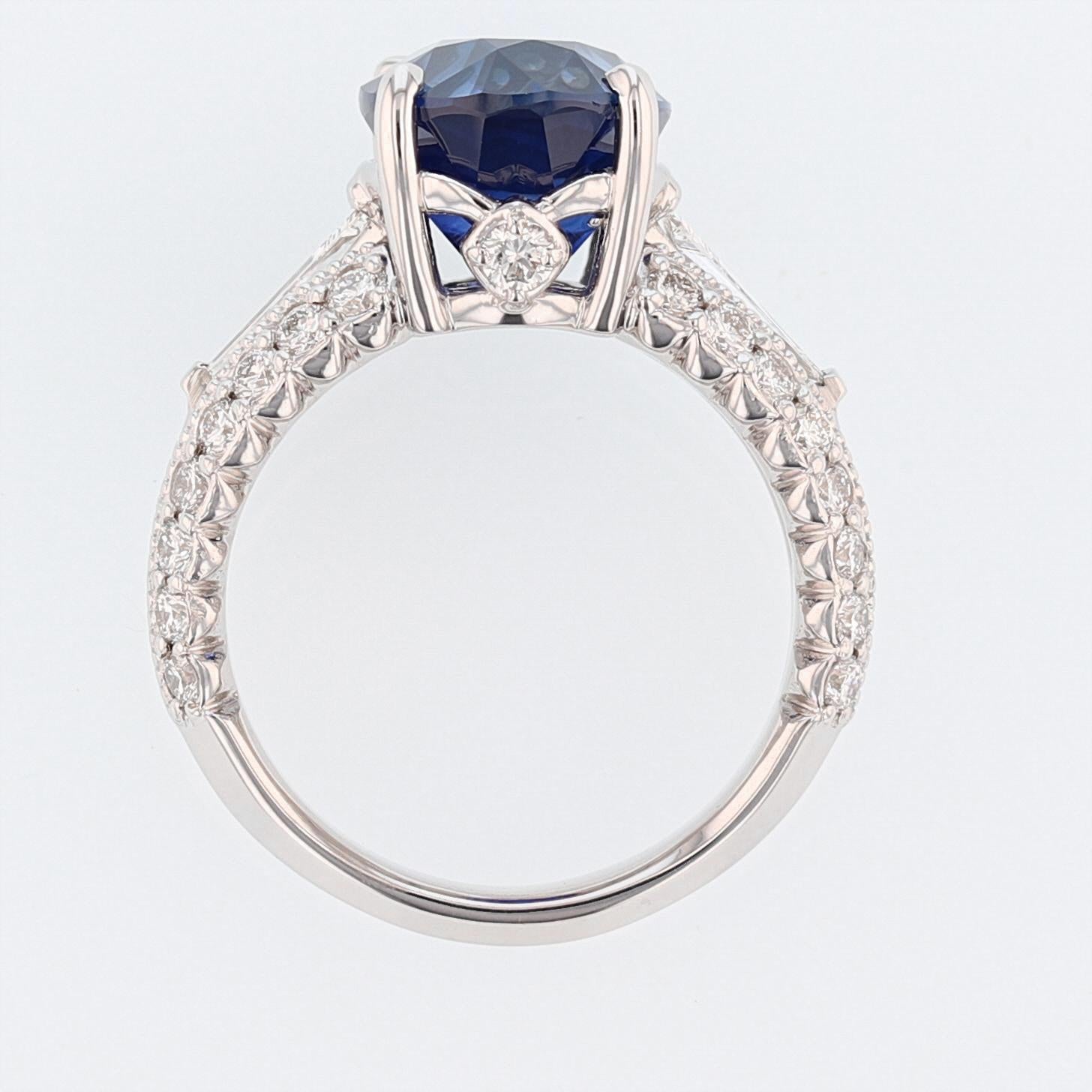 Nazarelle 18 Karat Gold 7.28 Carat Certified Blue Sapphire and Diamond Ring In New Condition For Sale In Houston, TX