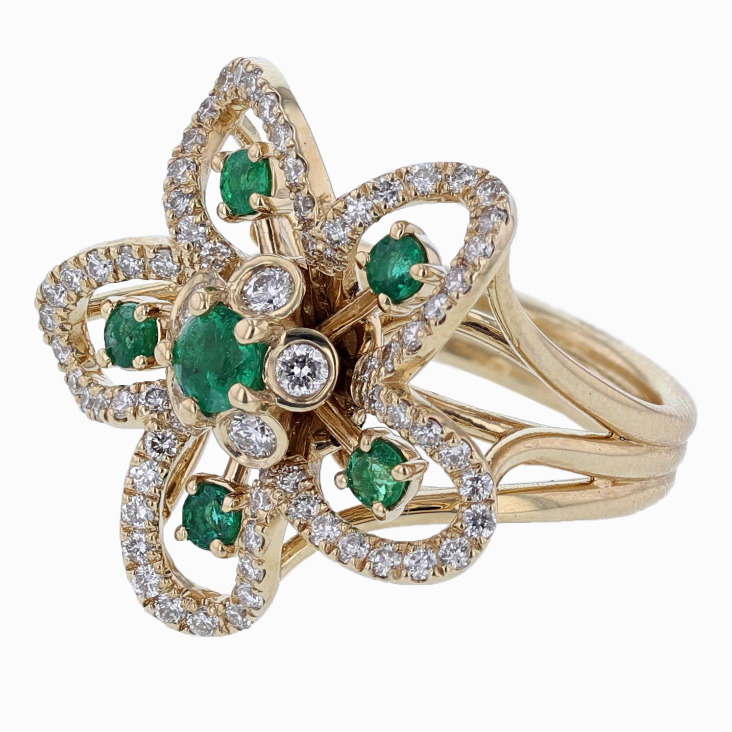 Nazarelle 18 Karat Yellow Gold Emerald and Diamond Flower Ring In New Condition For Sale In Houston, TX