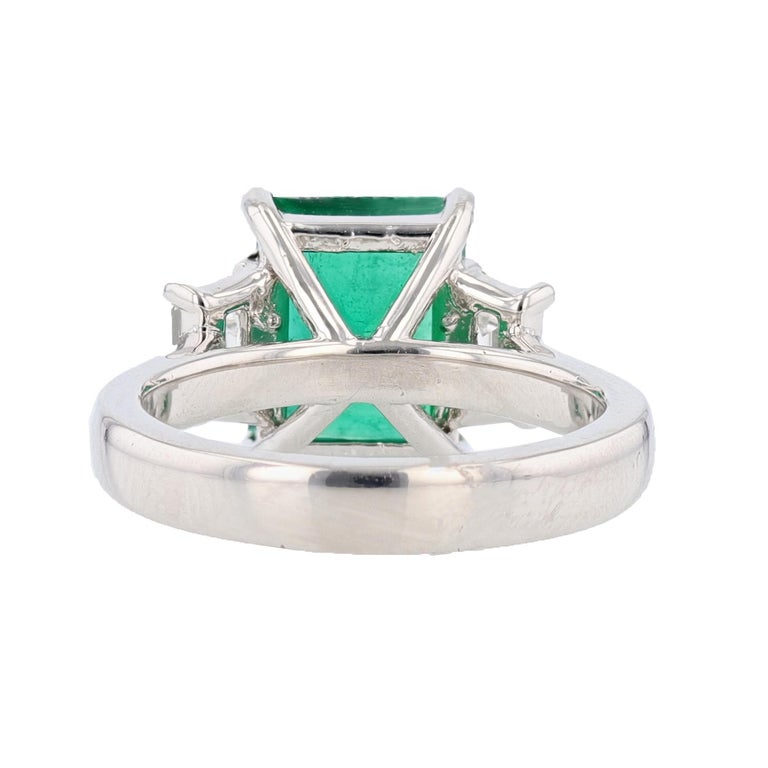 Women's Nazarelle Platinum 3.10 Carat Colombian Emerald Cut Emerald Diamond Ring For Sale