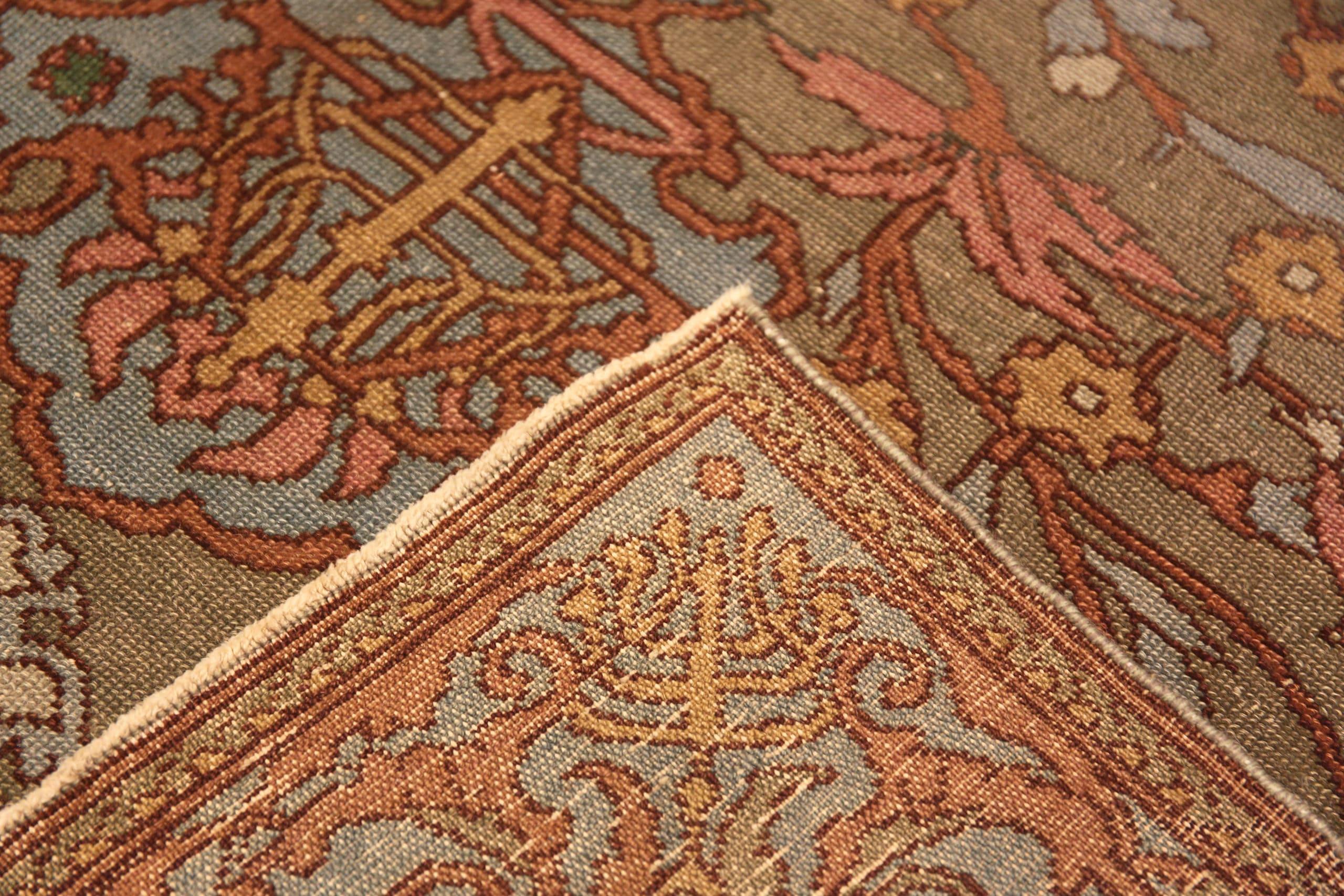 Antiker Teppich aus Jerusalem von Bezalel Art Schoo. 4' 9