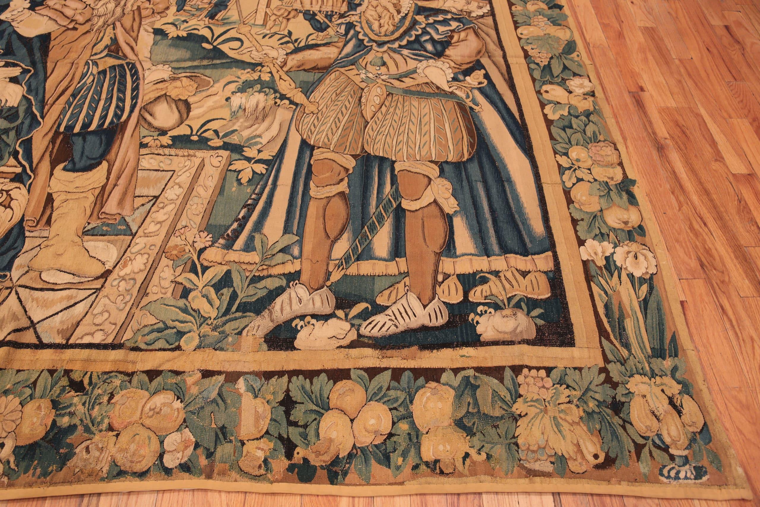 Tapisserie flamande ancienne en soie et laine du 16ème siècle, Pays d'origine : Belgique, Circa Date : 16ème siècle. Taille : 10 ft 2 in x 10 ft 9 in (3,1 m x 3,28 m)

