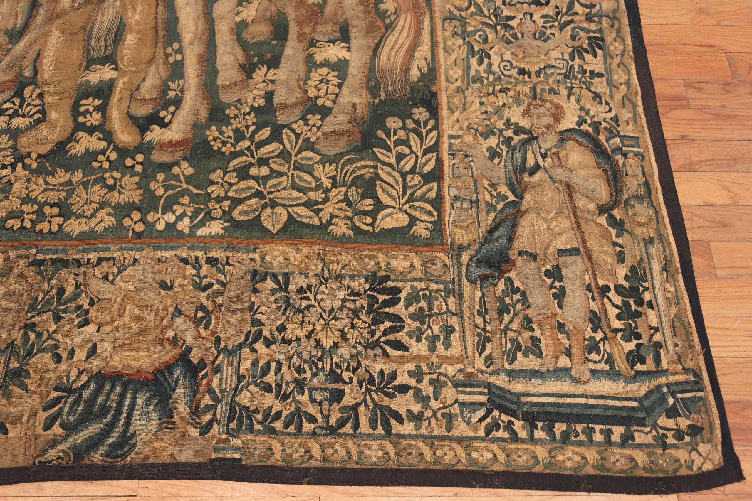 Tapisserie ancienne flamande du Roi Salomon du 16ème siècle, Pays d'origine : Belgique, Circa Date : 16ème siècle. Taille : 11 ft 4 in x 12 ft 10 in (3.45 m x 3.91 m)

