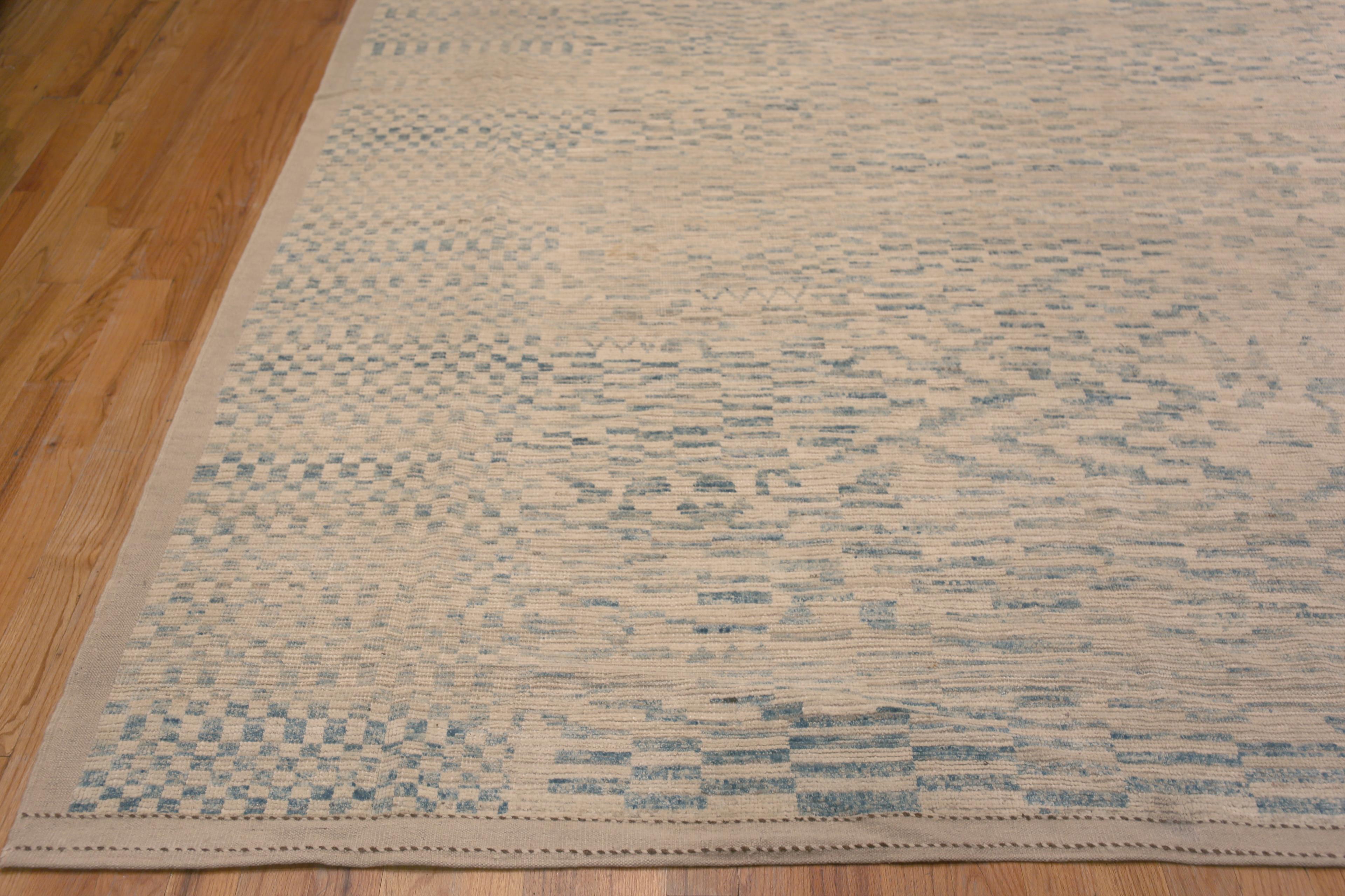 Nazmiyal Collection Abstract Cream Light Blue Modern Area Rug 13'10
