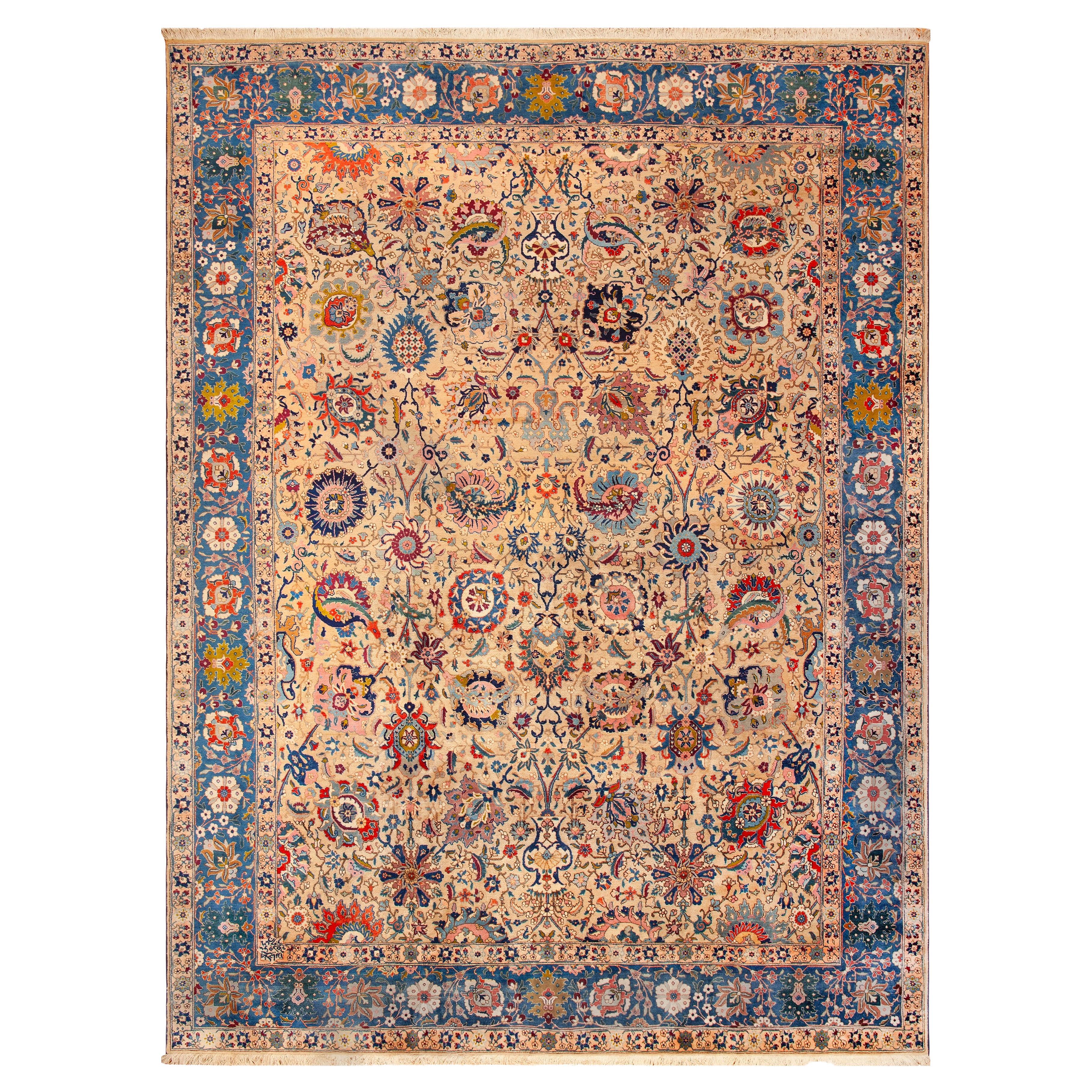Collection Nazmiyal Collection Vieillie à la perfection Tapis persan antique de Tabriz