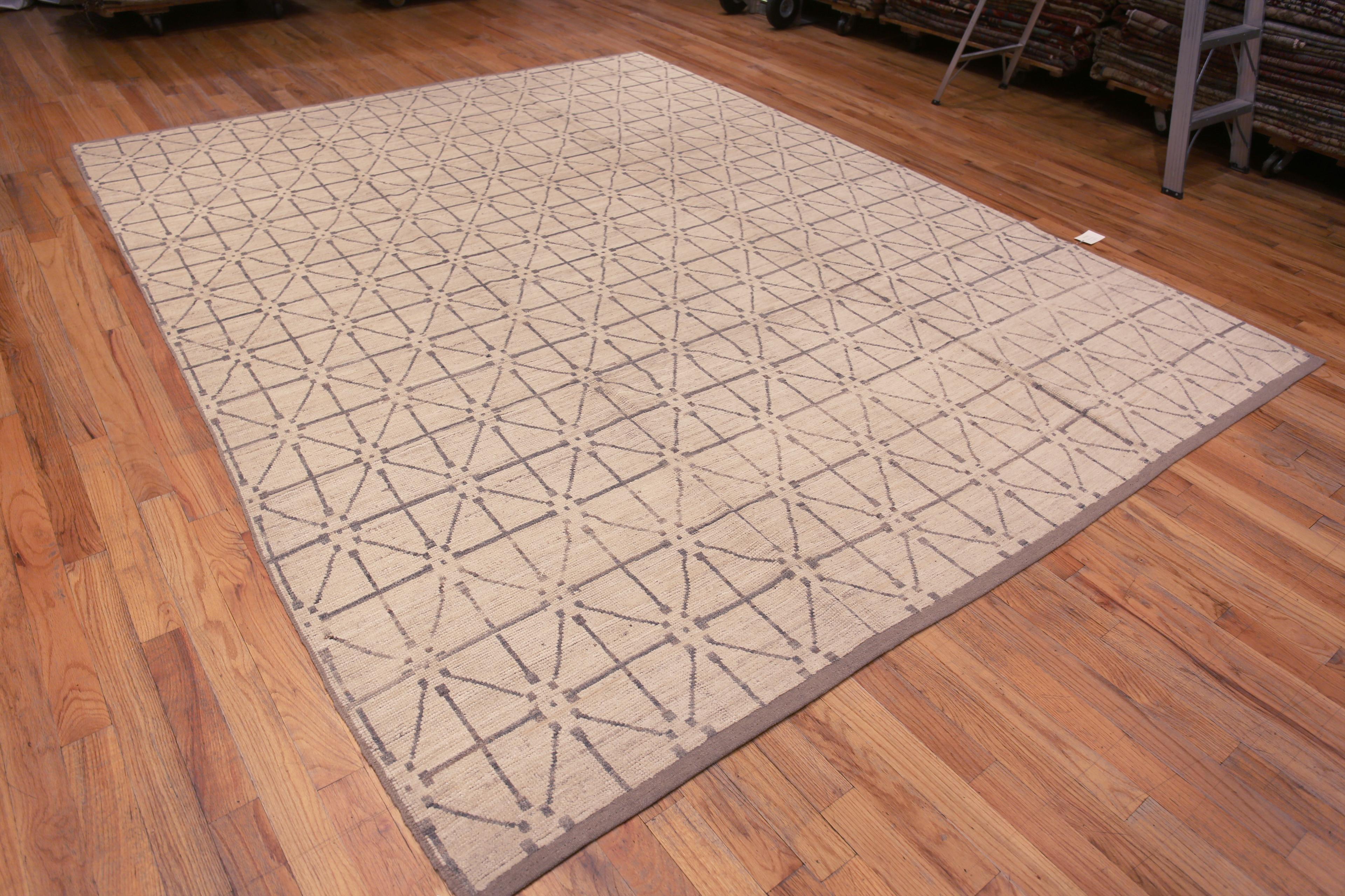 Decorative Neutral Cream Soft Grey Allover Geometric Diamond Design Modern Area Rug, Country of origin: Central Asia, Circa date: Modern Rugs