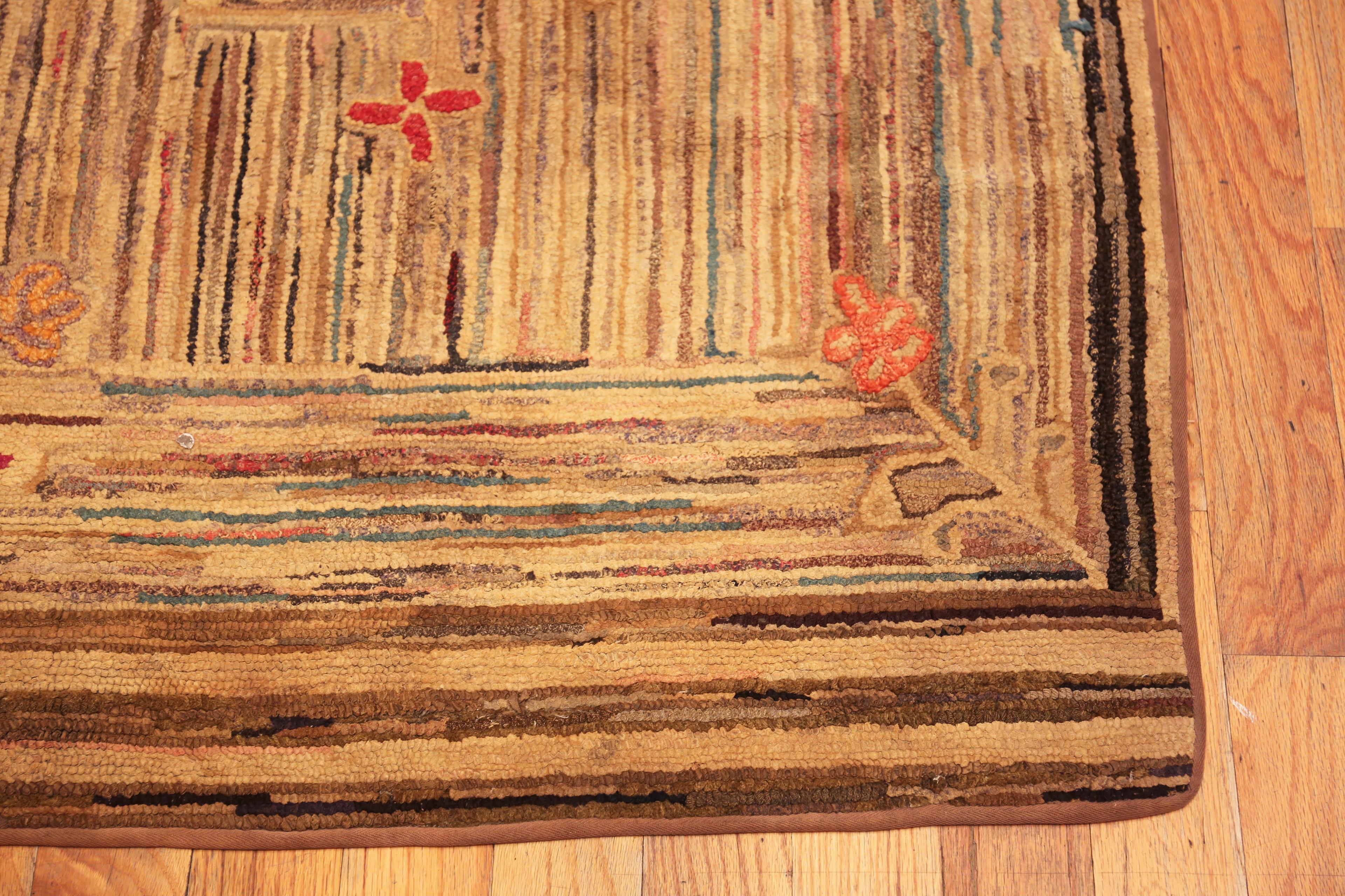 Nazmiyal Collection Antike amerikanische Folklore Teppich 3 ft 2 in x 6 ft 9 in im Zustand „Gut“ im Angebot in New York, NY