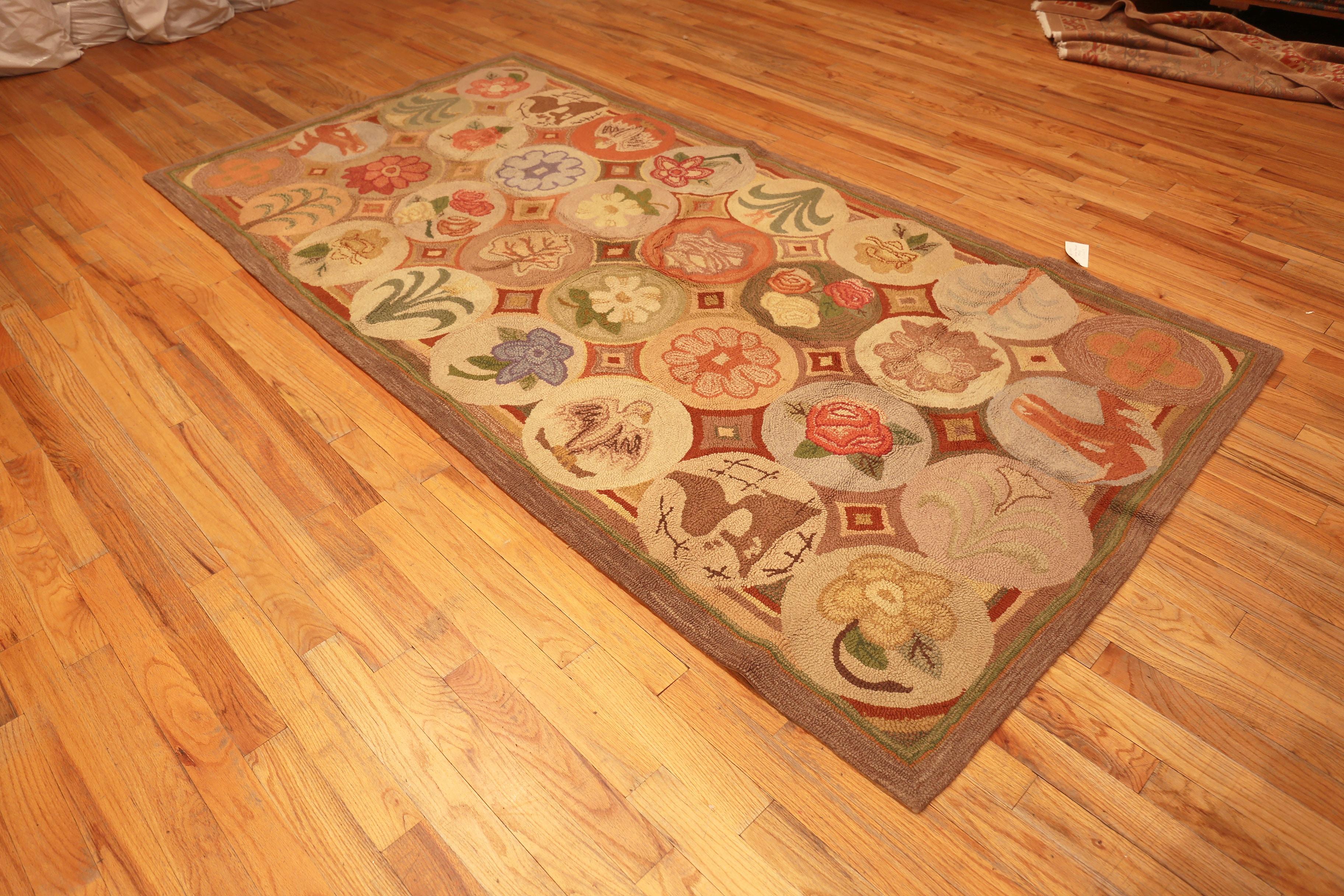 Americano Tappeto con ganci americani antichi Nazmiyal Collection 5 ft 5 in x 10 ft 7 in in vendita