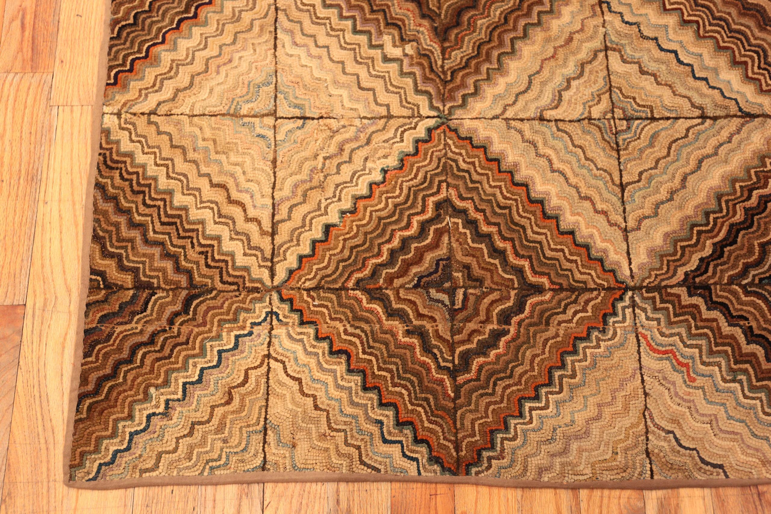 XX secolo Tappeto Runner con ganci americani antichi di Nazmiyal Collection 3 ft 5 in x 10 ft 6 in in vendita