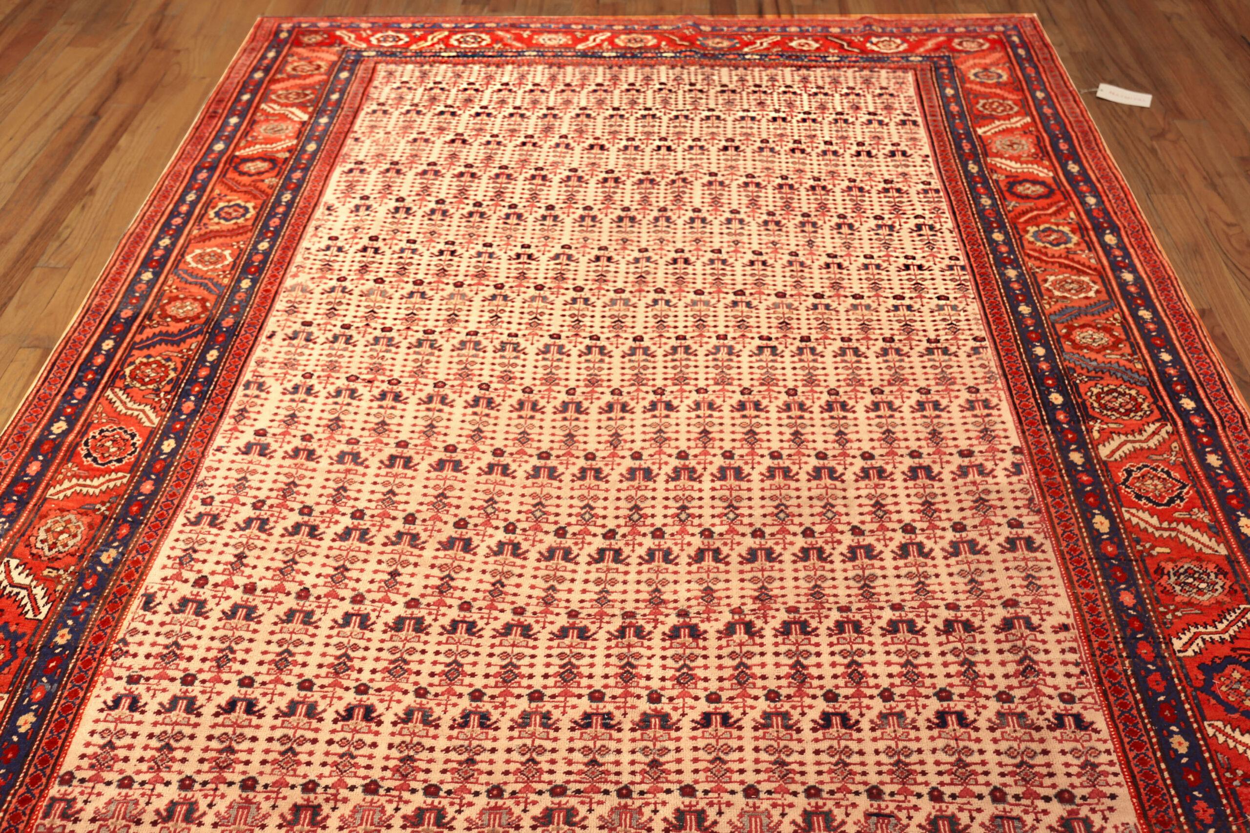Nazmiyal Collection Antique Bakshaish Persian Carpet 7 ft 5 in x 12 ft 3 in In Good Condition For Sale In New York, NY