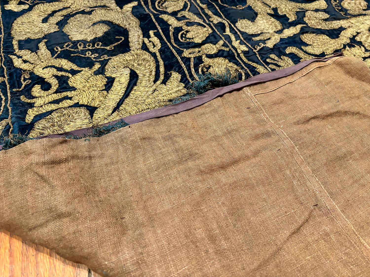 Nazmiyal Collection Antico ricamo balcanico tessile in vendita 6