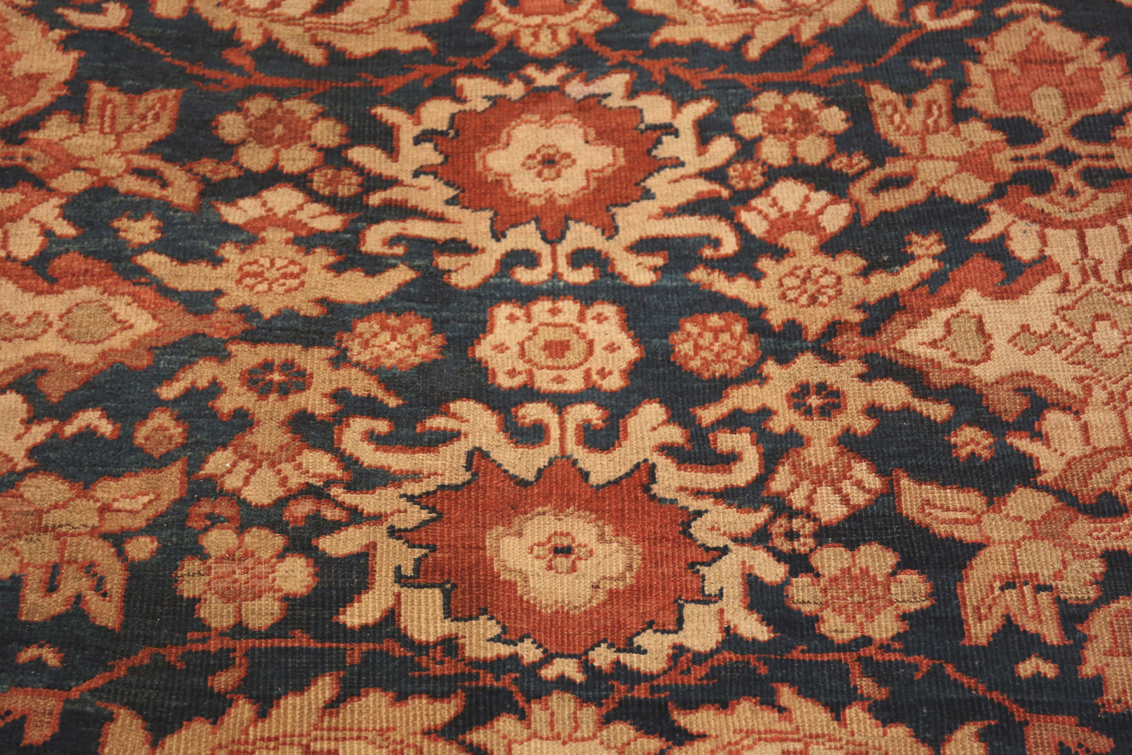 Antiker blauer persischer Sultanabad-Teppich aus Sultanabad. 12 ft 2 in x 14 ft 2 in (Wolle) im Angebot