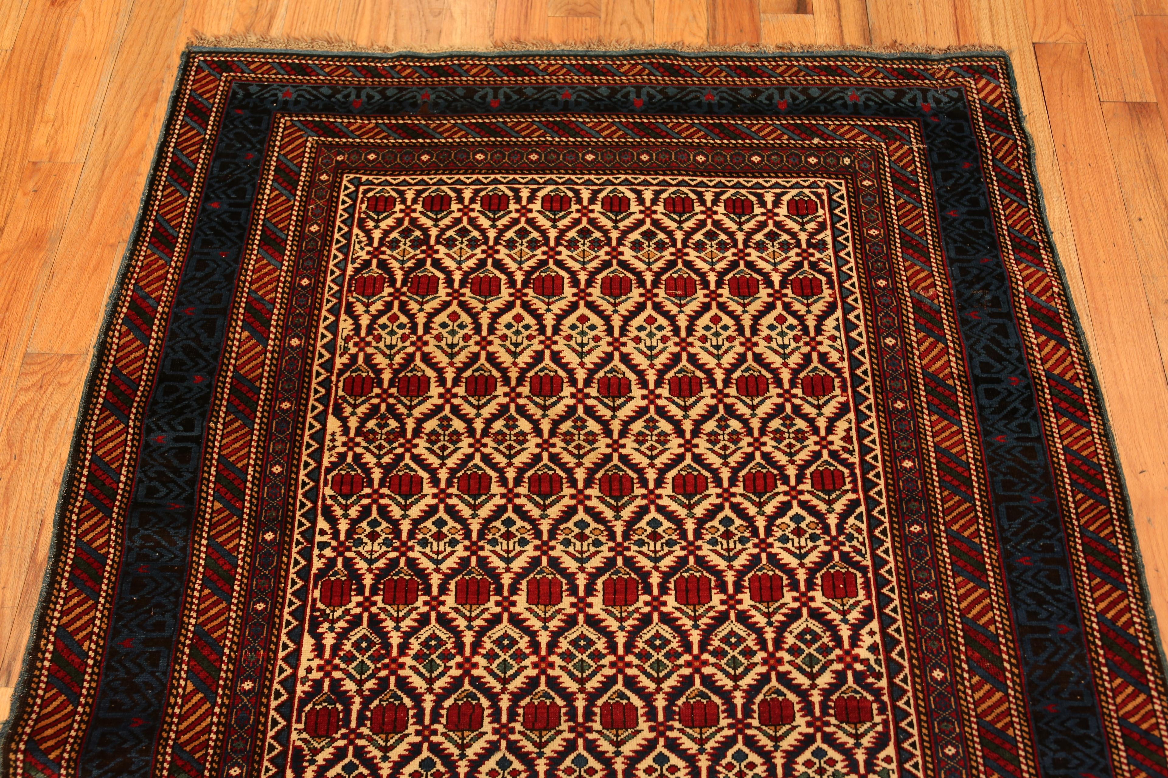 Hand-Knotted Antique Caucasian Dagestan Rug. 4 ft 3 in x 6 ft 9 in For Sale