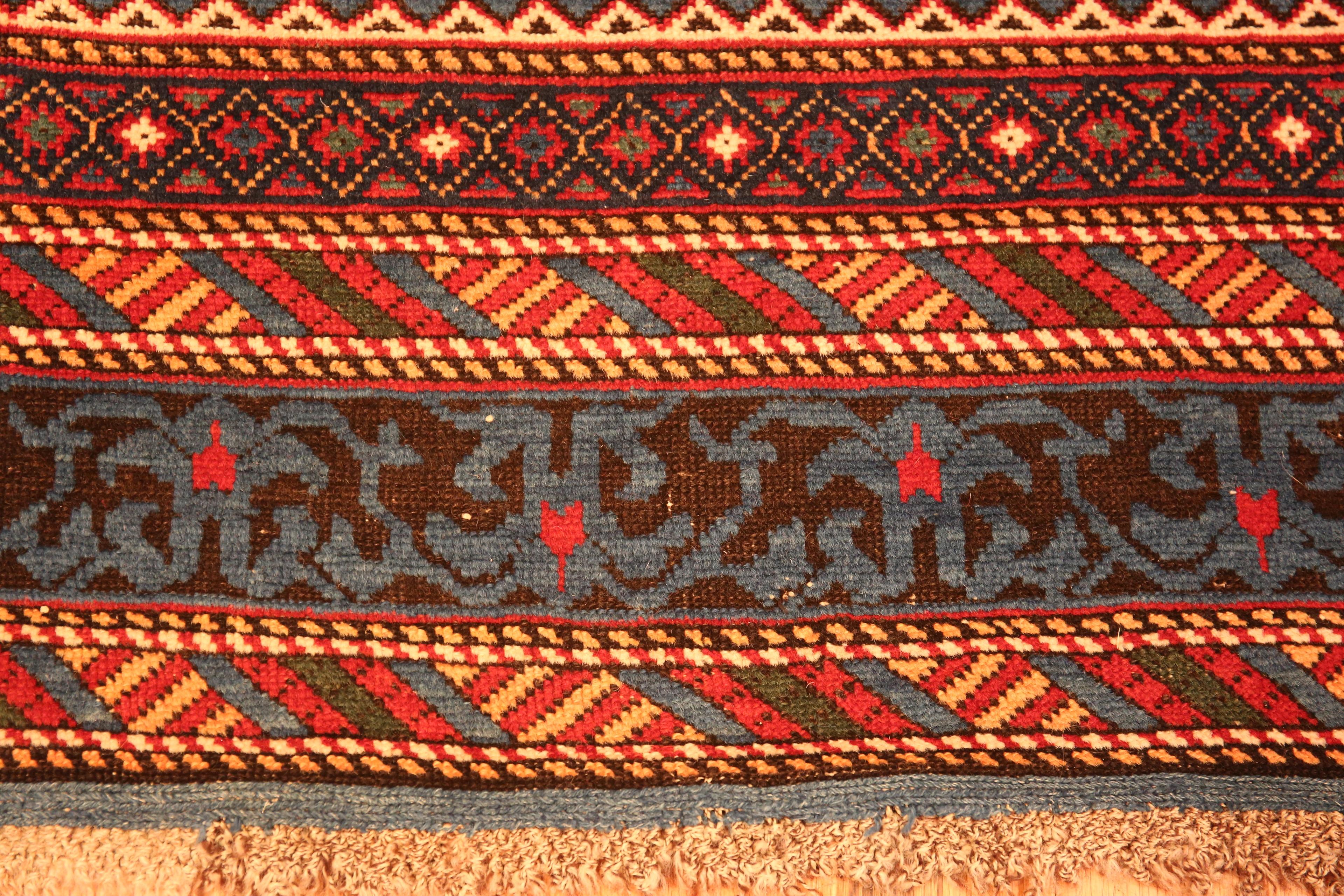 Antique Caucasian Dagestan Rug. 4 ft 3 in x 6 ft 9 in In Good Condition For Sale In New York, NY