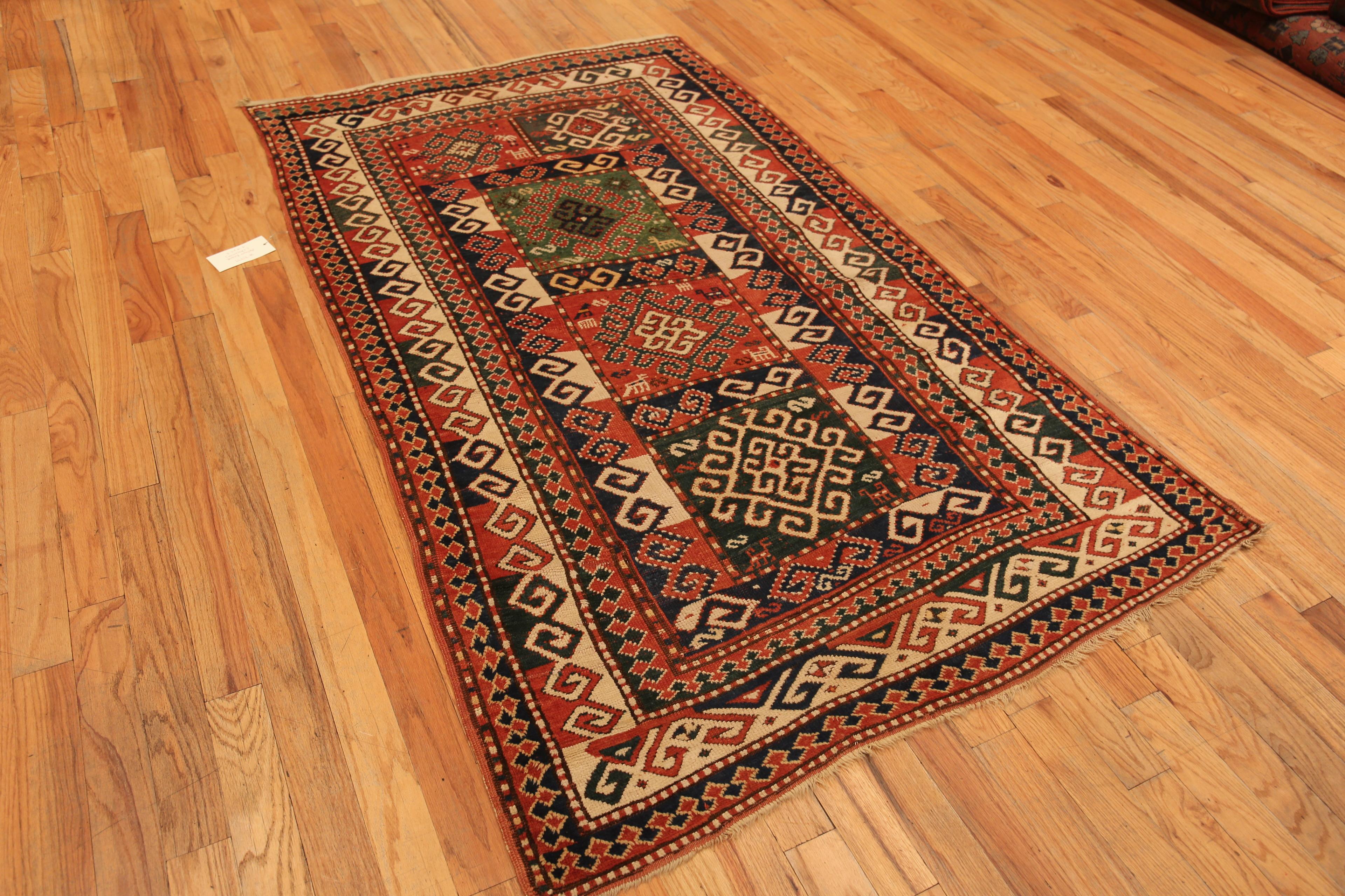 Caucasico Tappeto antico caucasico Kazak. 4 ft 4 in x 7 ft 6 in in vendita