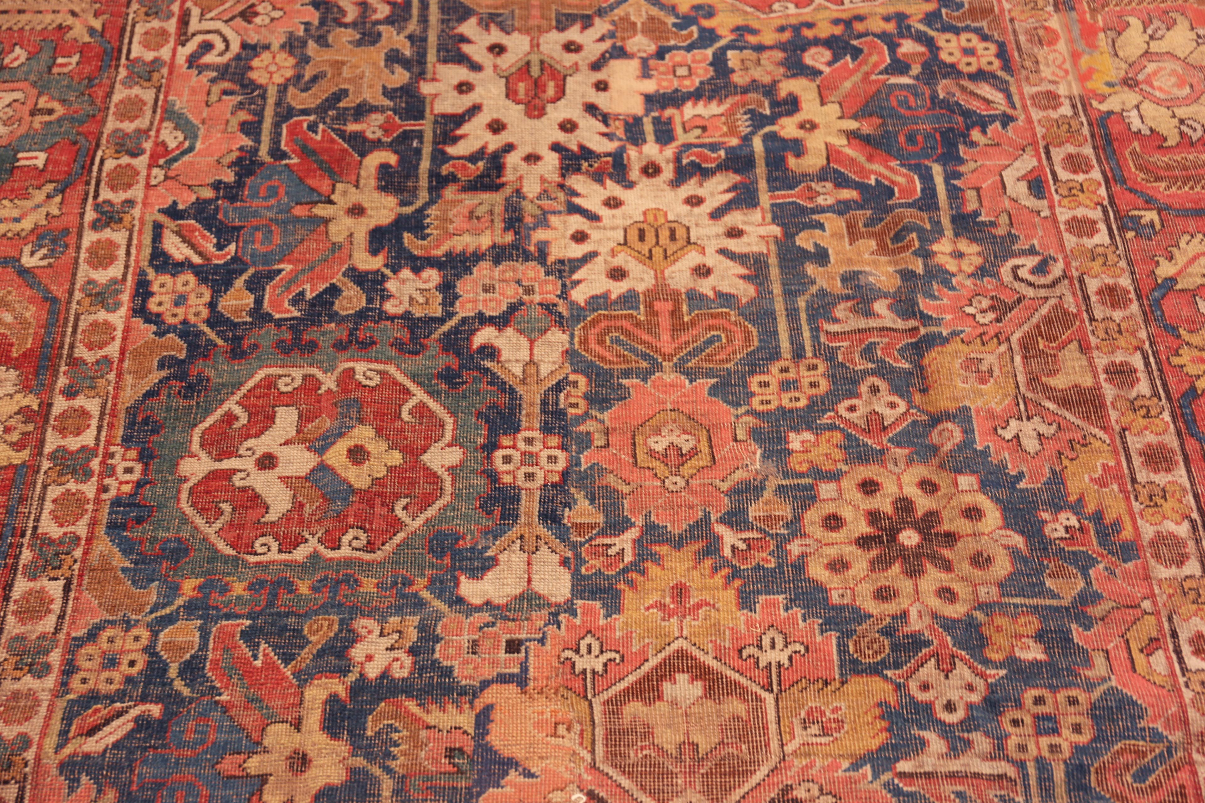 Nazmiyal Collection Antike kaukasischen Kuba Teppich 5 ft x 8 ft 3 in (18. Jahrhundert und früher) im Angebot