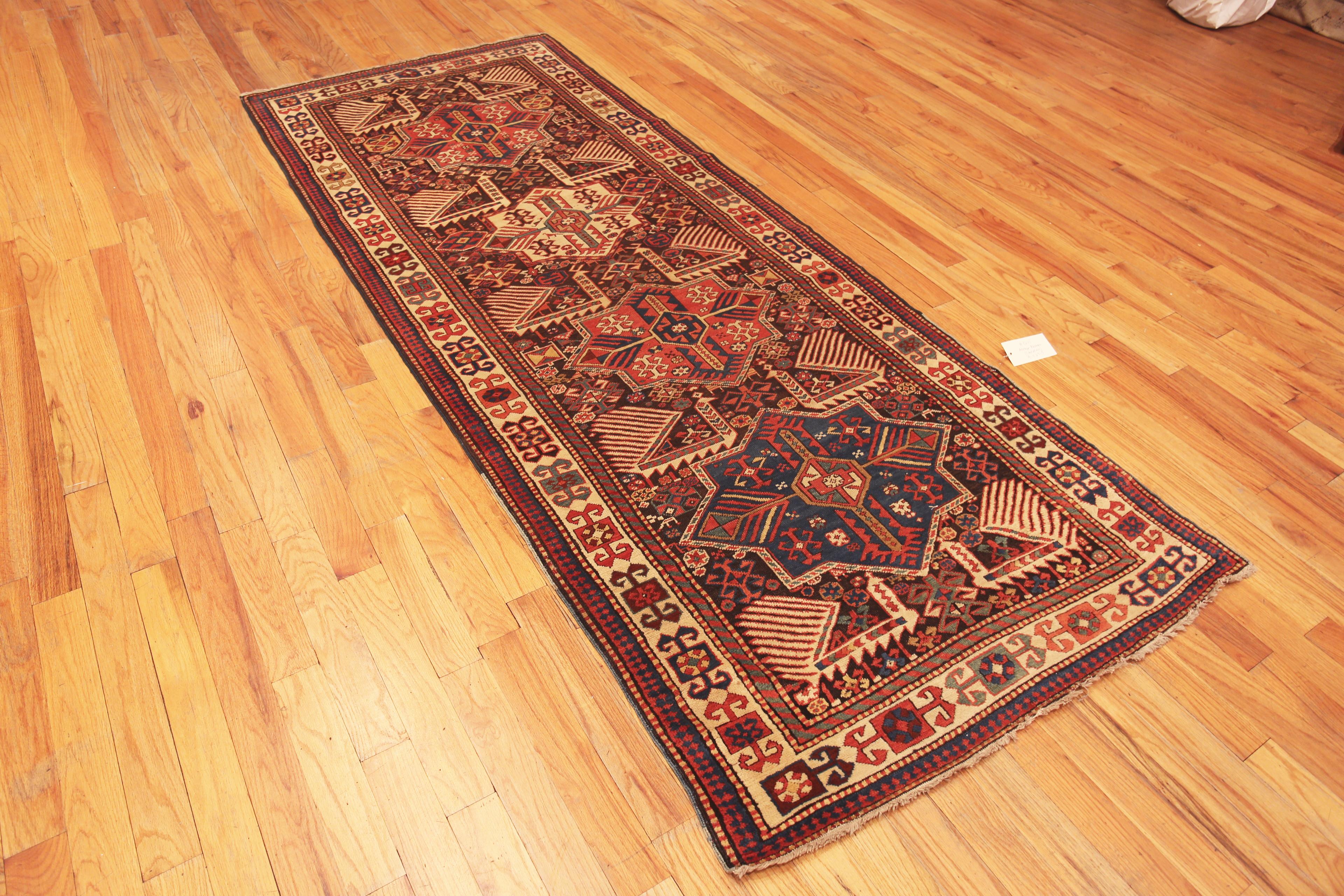 Hand-Knotted Antique Caucasian Rug. 4 ft x 9 ft 9 in For Sale