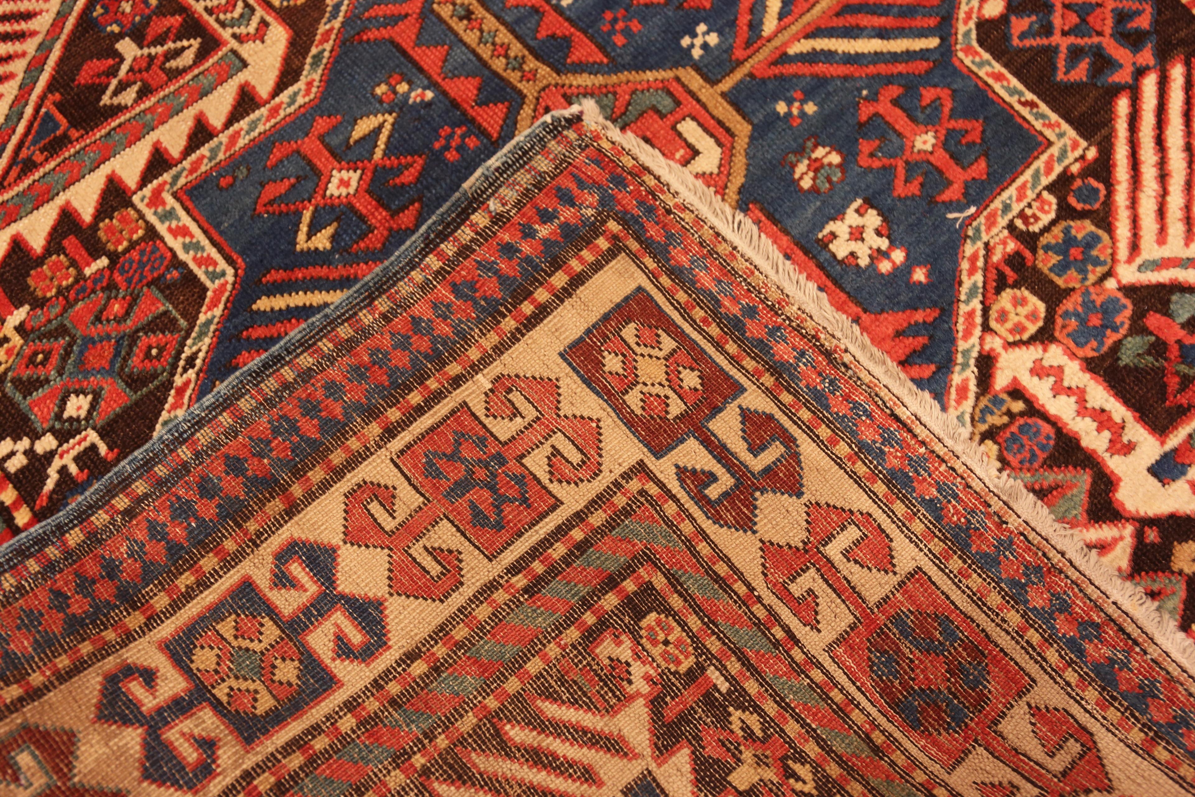 Antiker kaukasischer Teppich. 4 Fuß x 9 Fuß 9 Zoll (Wolle) im Angebot