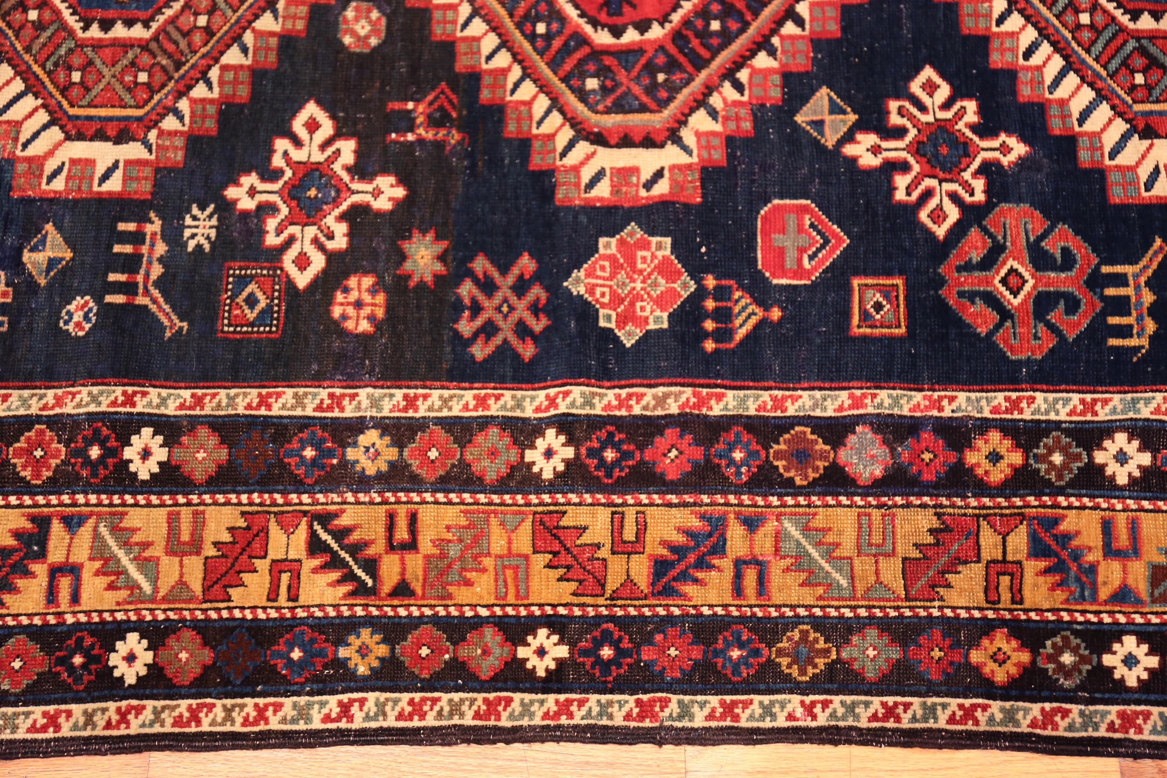 Laine Collection Nazmiyal Collection Antique Caucasian Shirvan 4 ft 3 in x 7 ft en vente