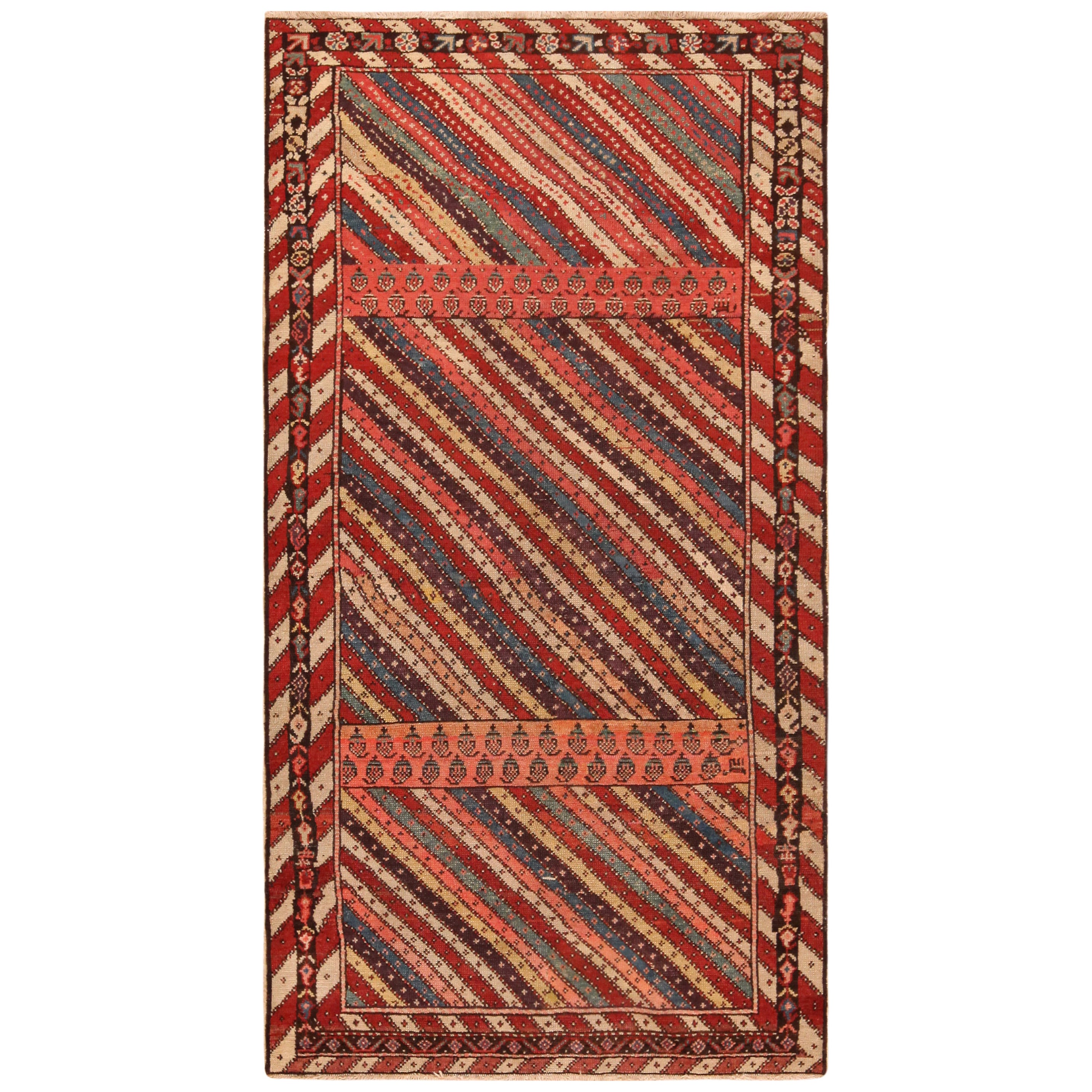 Tappeto Nazmiyal Collection Antico caucasico Shirvan. Dimensioni: 3 ft 3 in x 6 ft