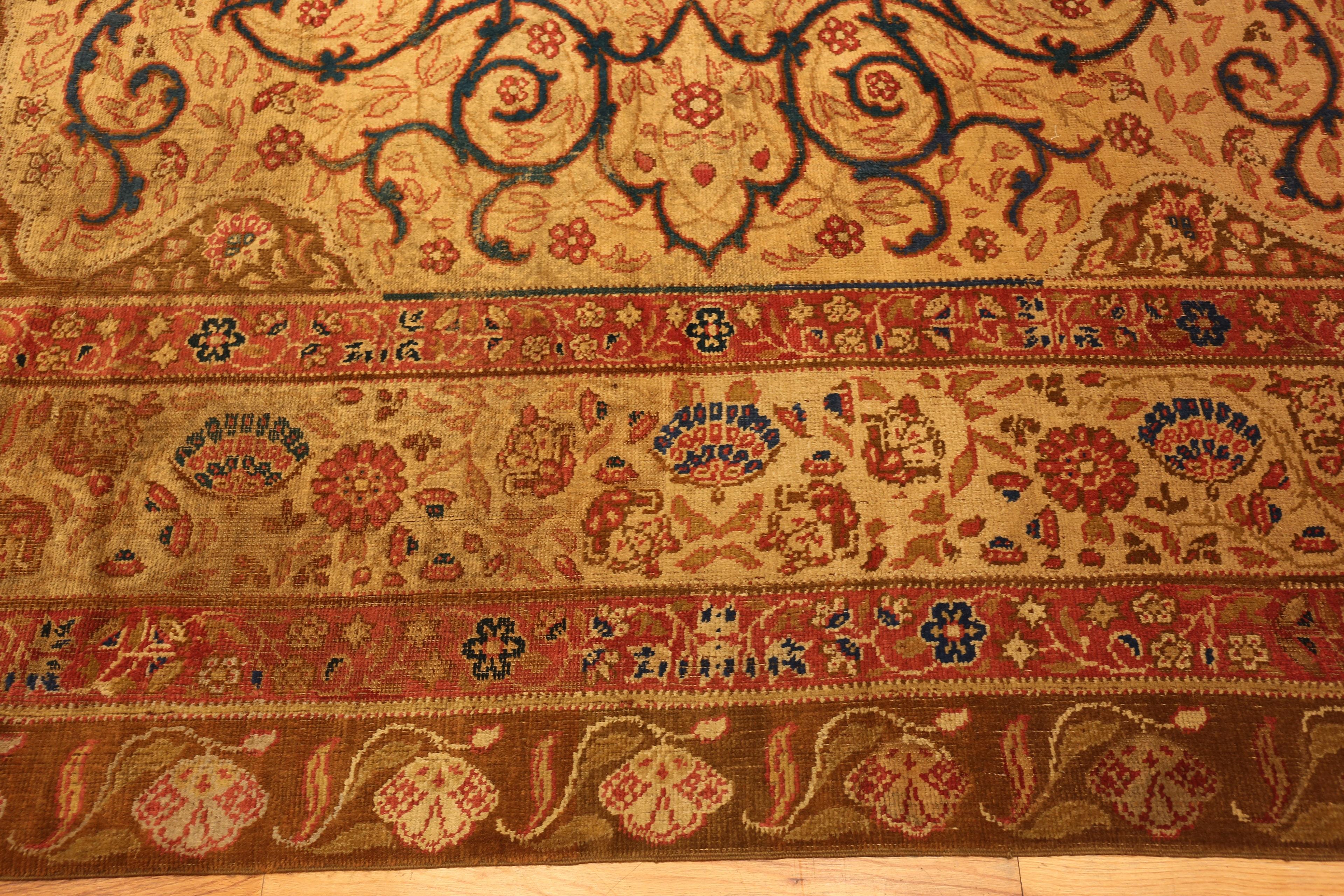 Nazmiyal Collection Antike keltische Irish Rug11 ft 4 in x 13 ft (Britisch Kolonial) im Angebot