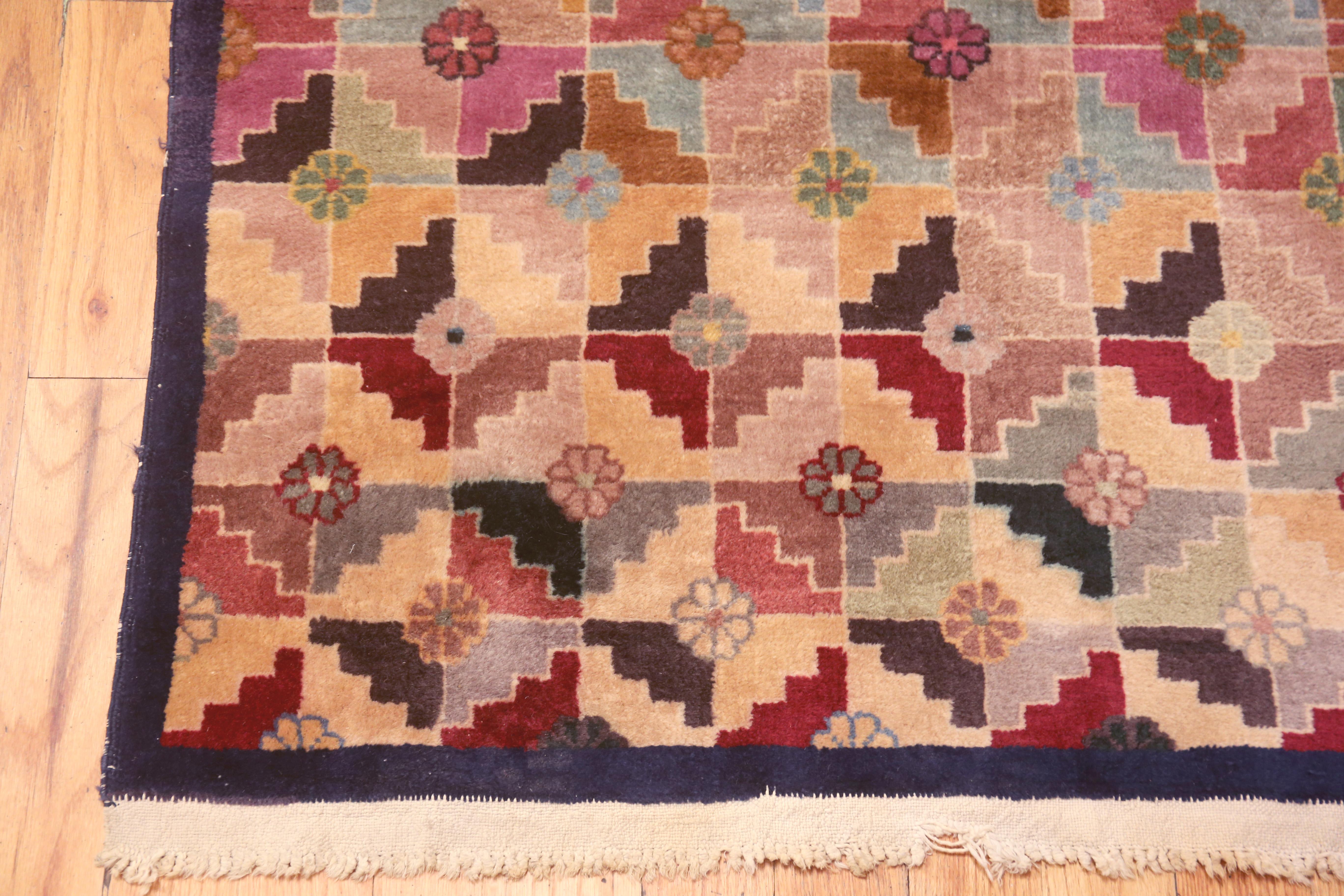 Antiker chinesischer Art-Déco-Teppich. Größe: 3 Fuß x 6 Fuß (Art déco) im Angebot