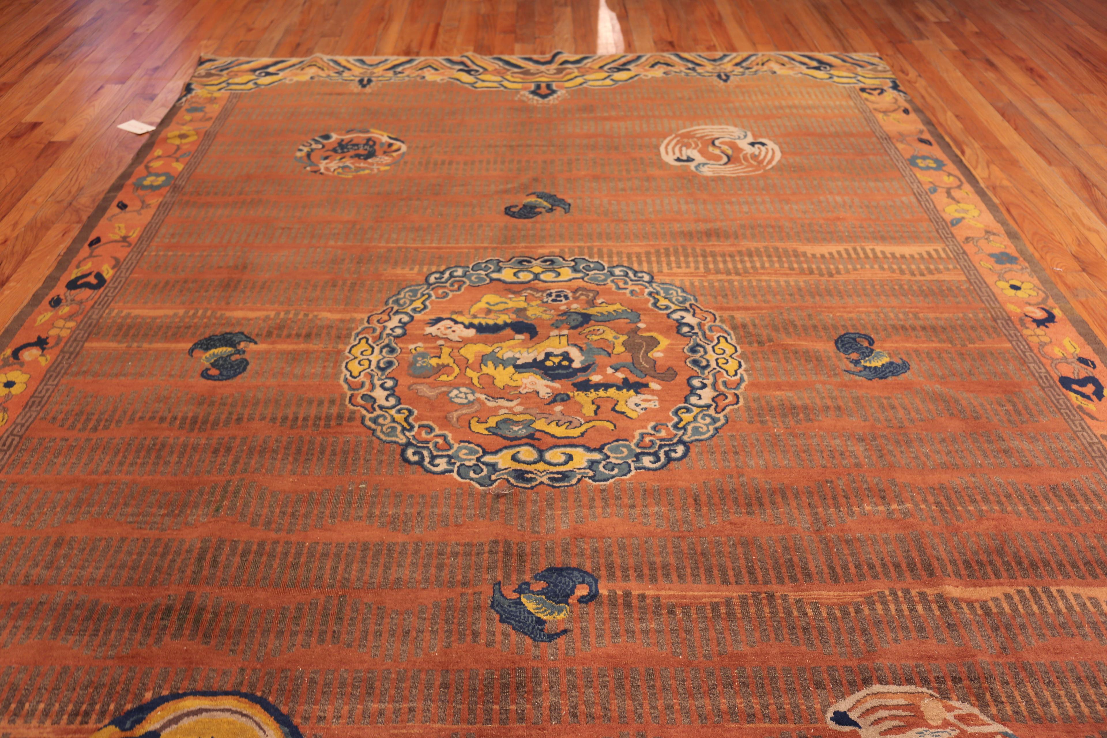 Chippendale chinois Collection Nazmiyal Collection Antique Chinese Rug 8 ft 10 in x 13 ft 4 in en vente