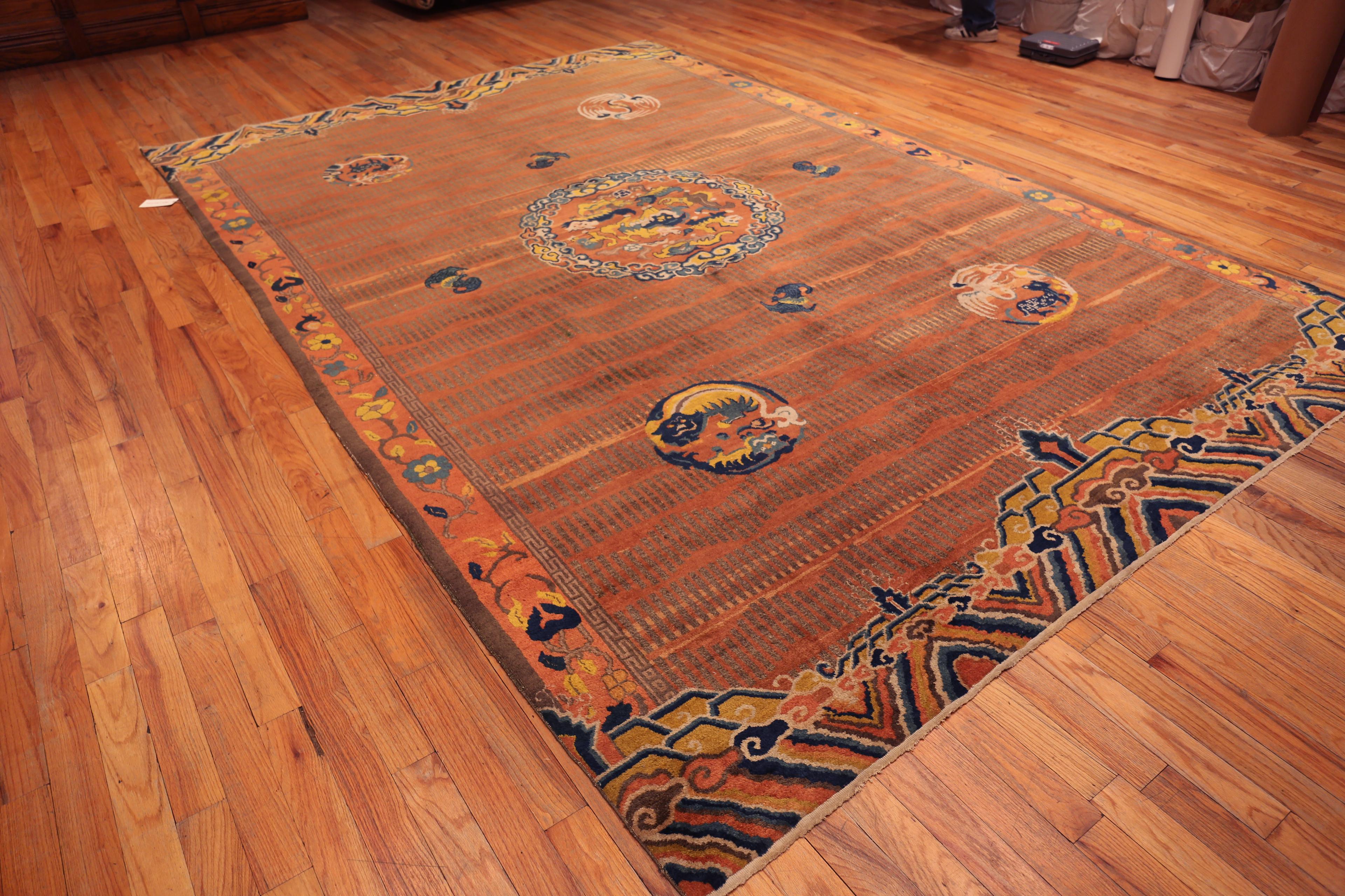 Chinois Collection Nazmiyal Collection Antique Chinese Rug 8 ft 10 in x 13 ft 4 in en vente