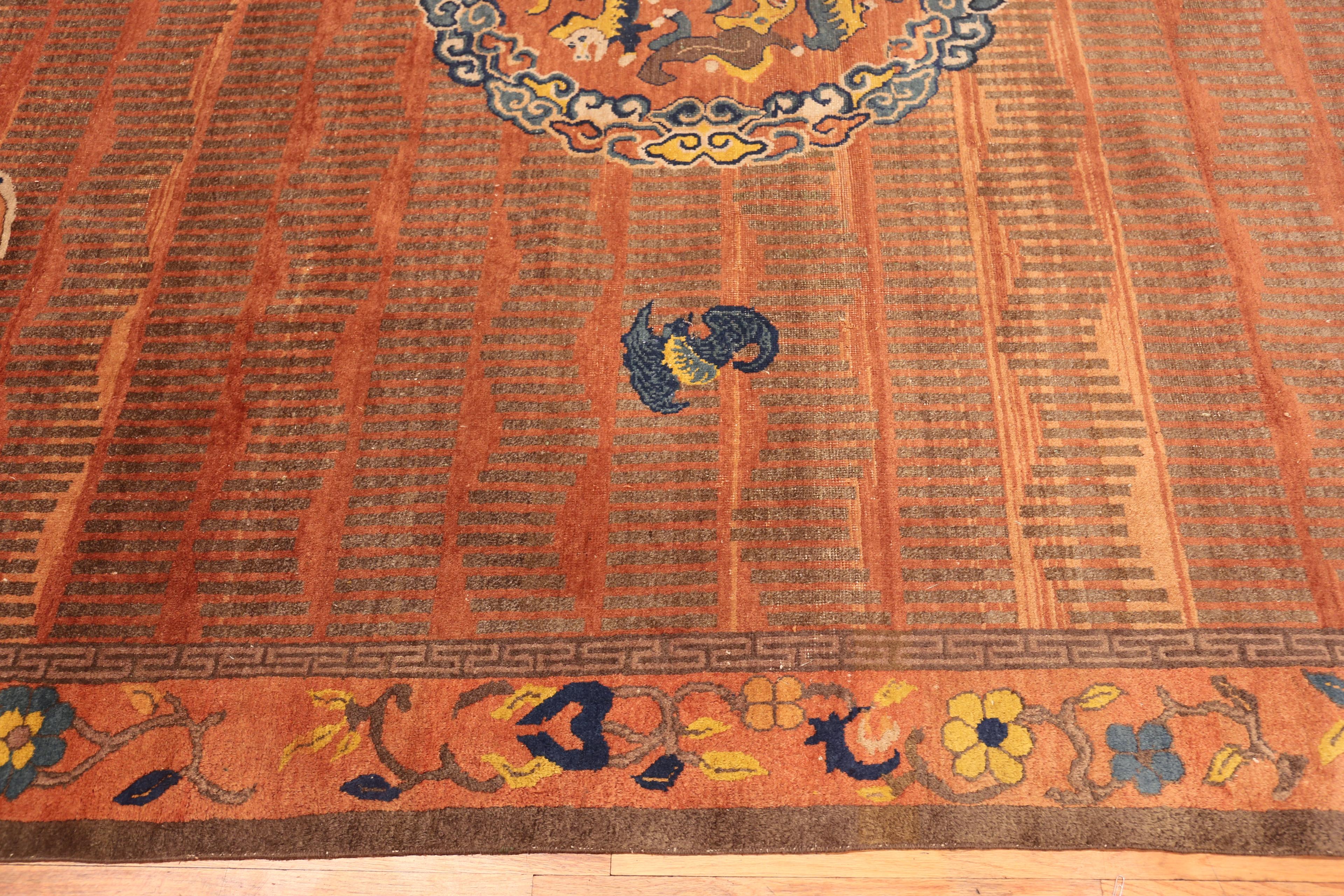 Collection Nazmiyal Collection Antique Chinese Rug 8 ft 10 in x 13 ft 4 in en vente 1