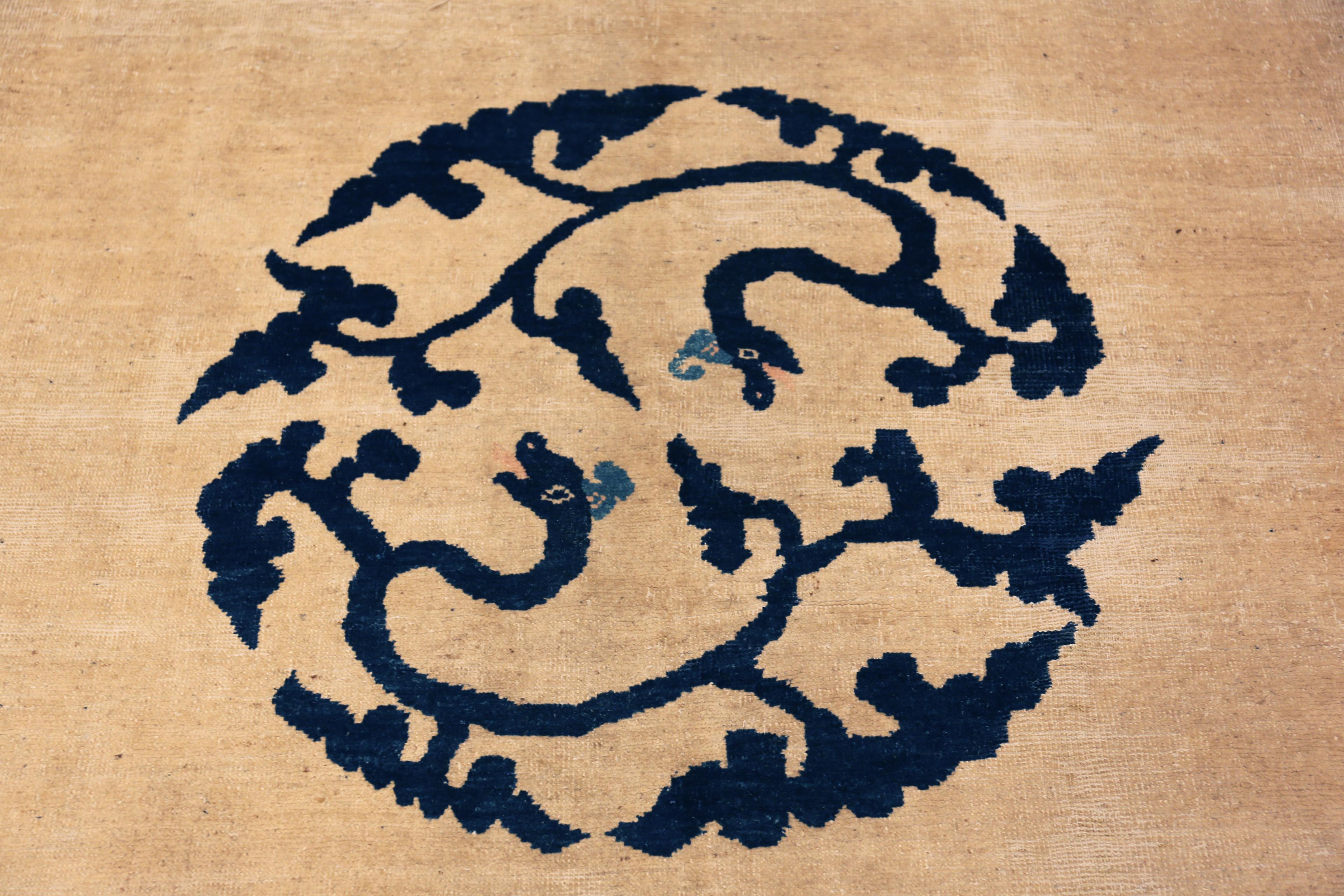 Chinois Collection Nazmiyal Collection antique chinoise avec dragon 7 ft 10 in x 9 ft 7 in en vente