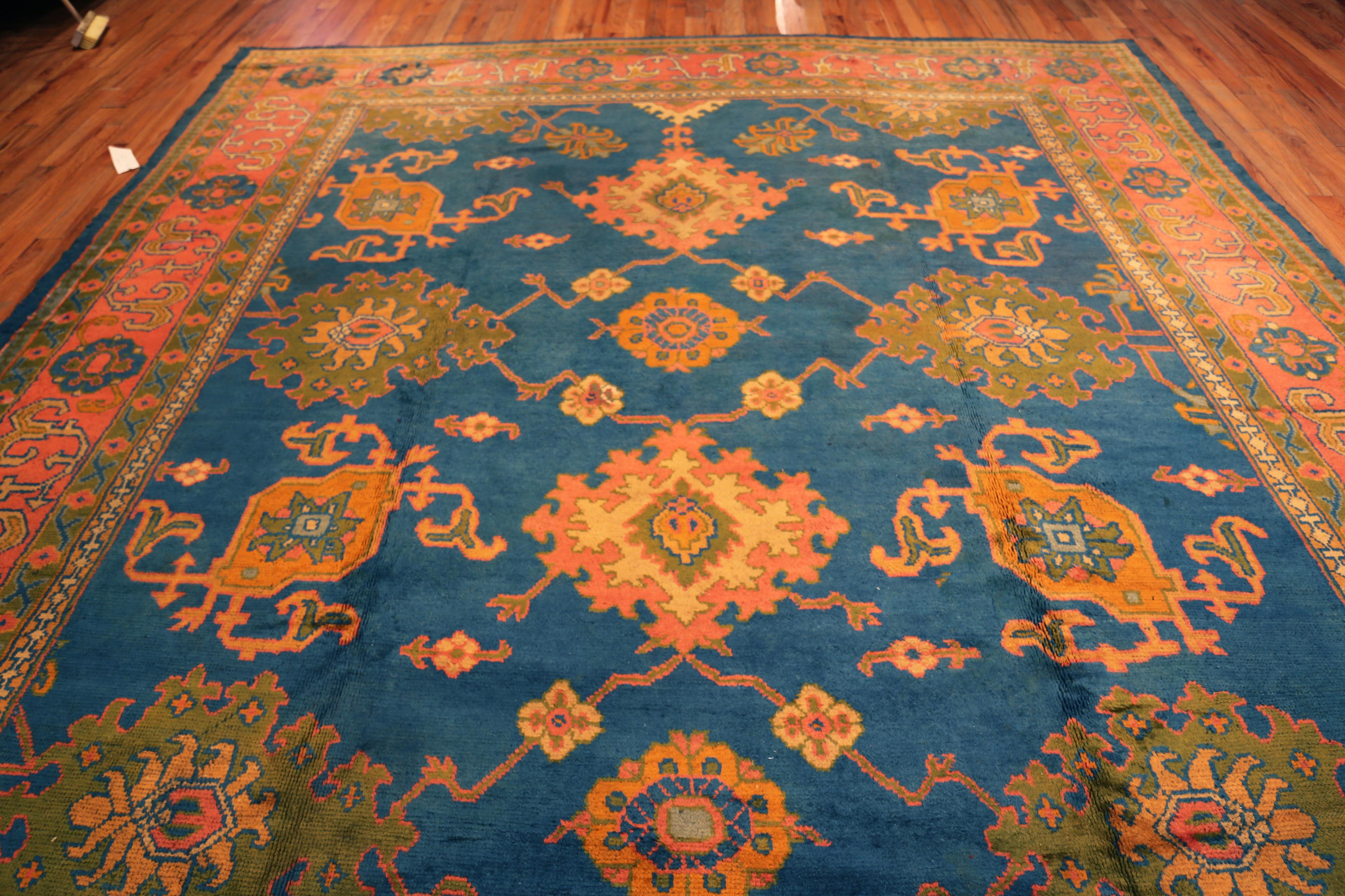 Nazmiyal Collection Antike Donegal Irish Rug 11 ft 10 in x 15 ft 9 in (Arts and Crafts) im Angebot