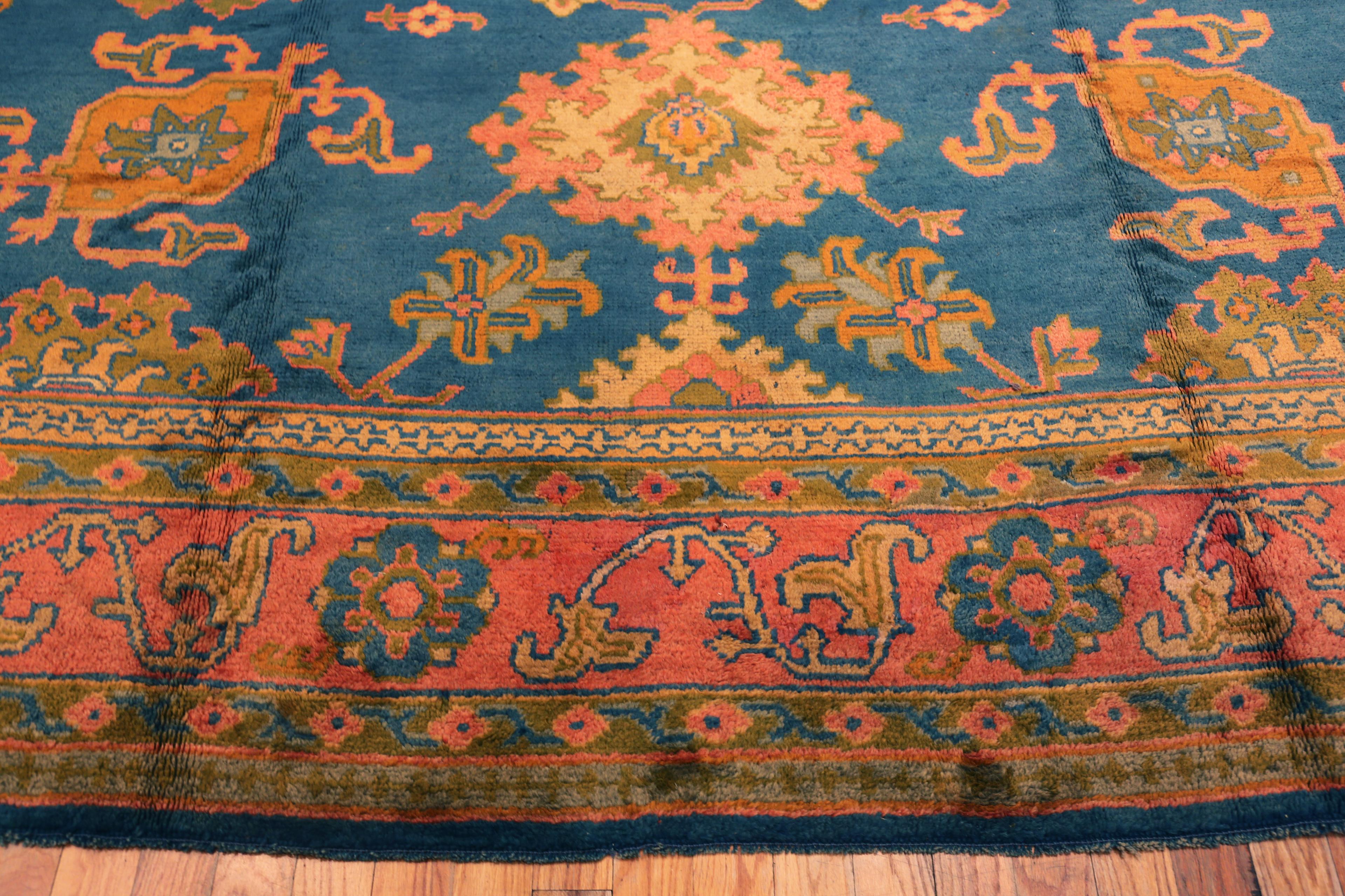 Nazmiyal Collection Antike Donegal Irish Rug 11 ft 10 in x 15 ft 9 in im Zustand „Gut“ im Angebot in New York, NY