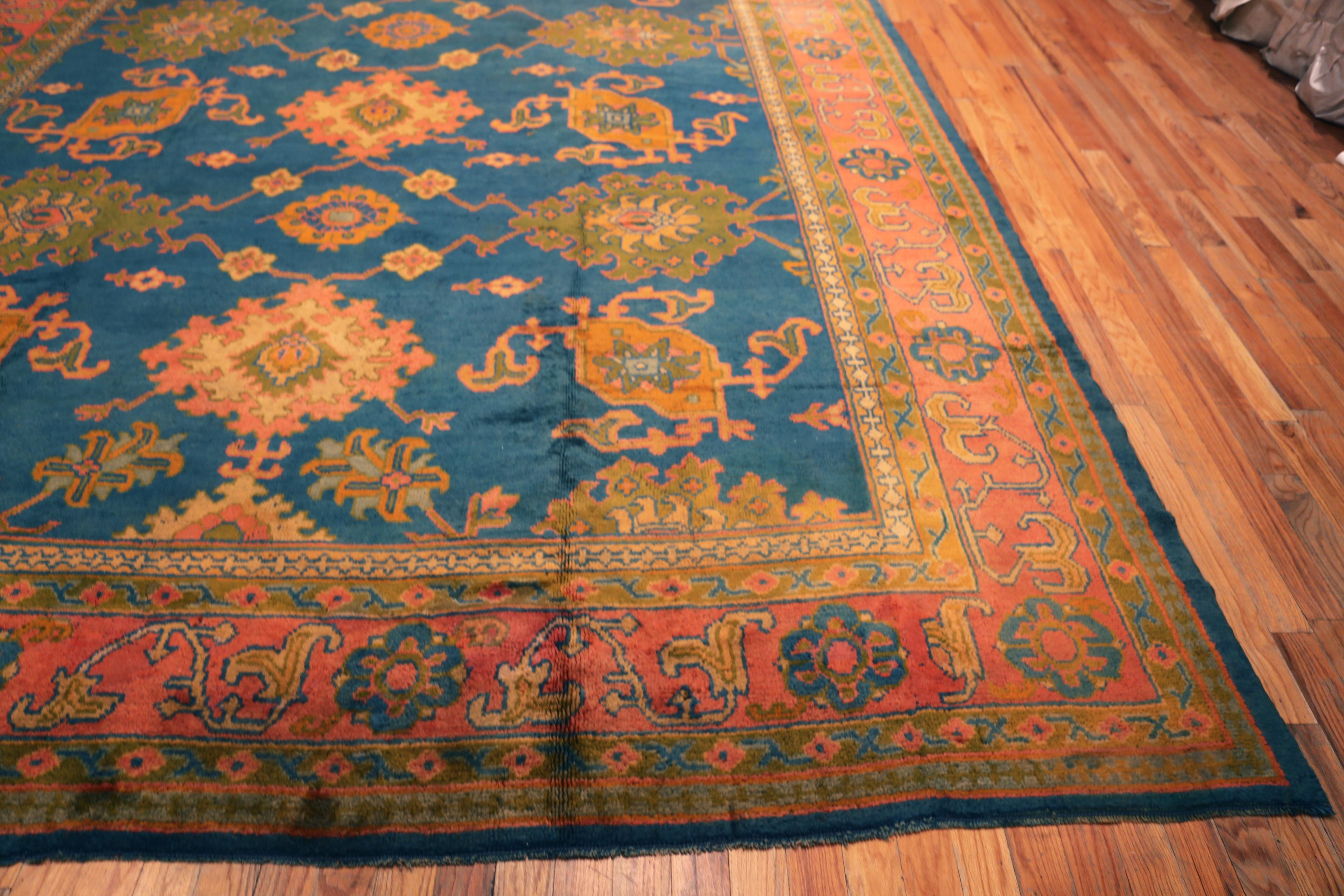 Nazmiyal Collection Antike Donegal Irish Rug 11 ft 10 in x 15 ft 9 in (Wolle) im Angebot